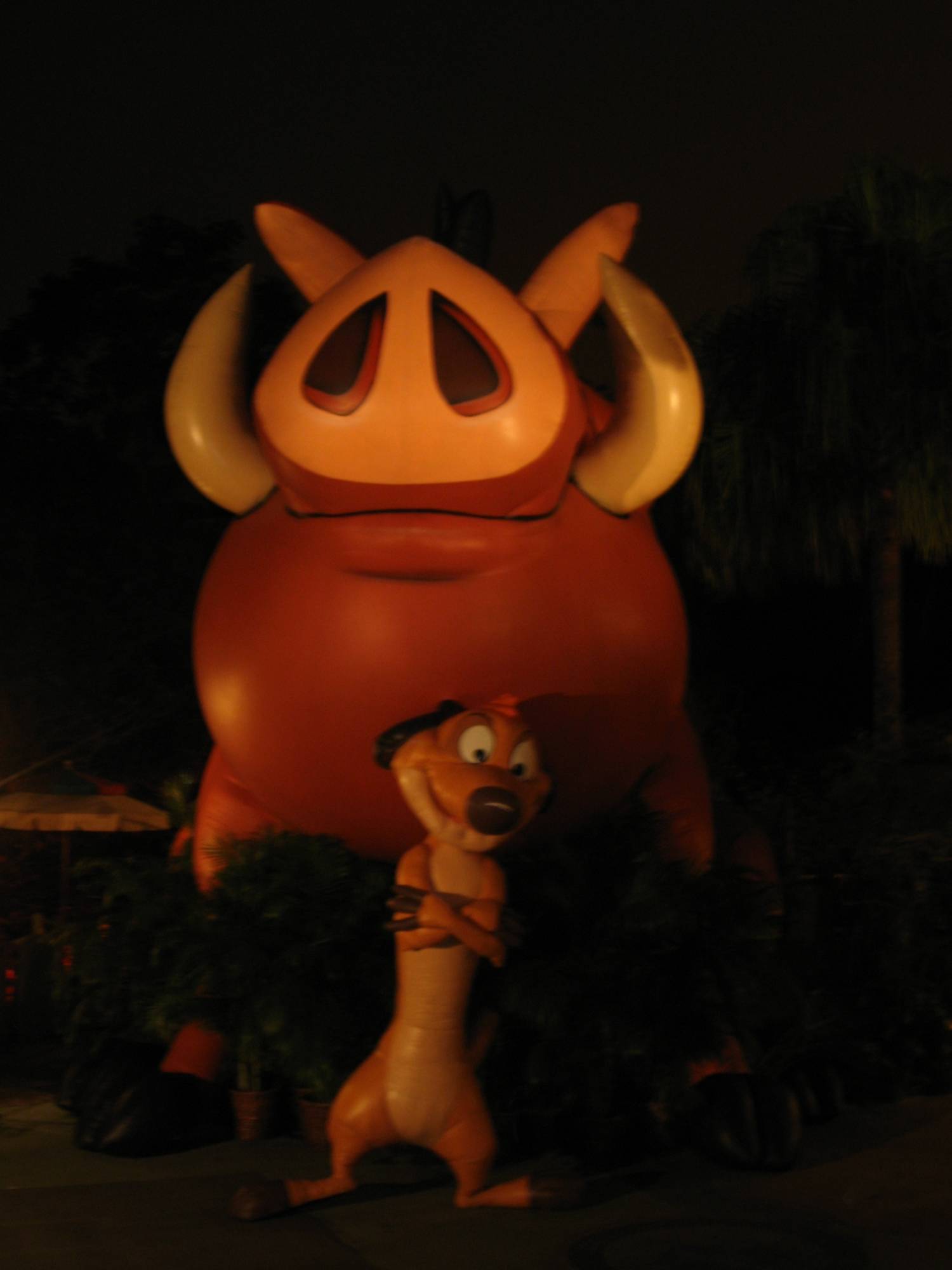 Magic Kingdom - Pumba and Timon - Mickey's Not So Scary Halloweeen Party