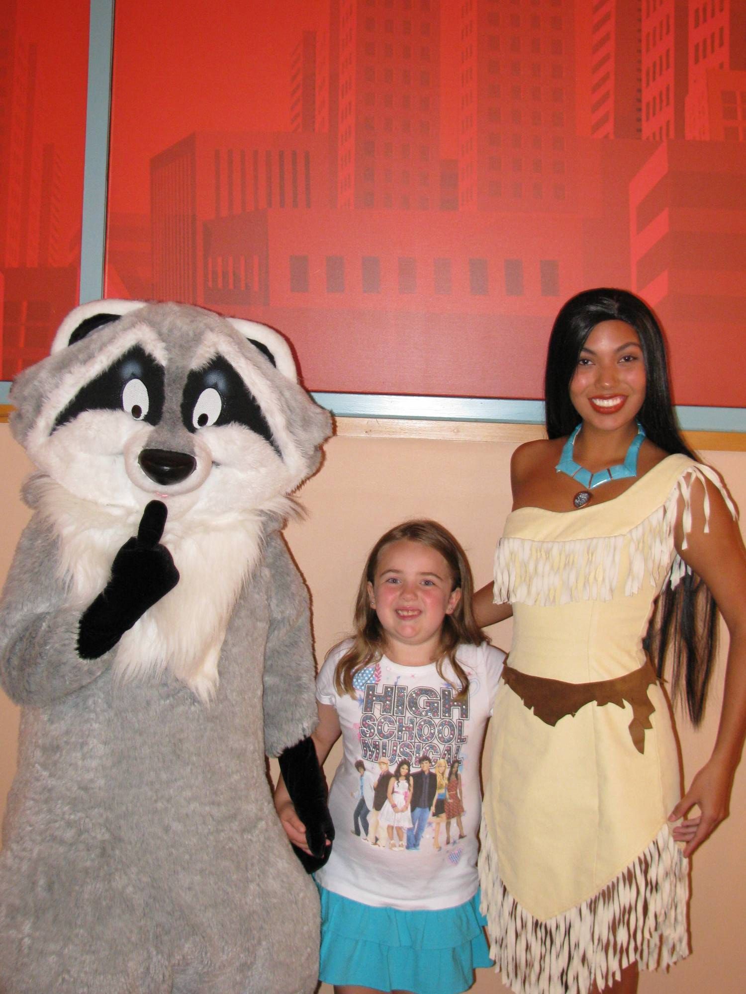 Hollywood Studios - Meeko, Pocahontas and Me!