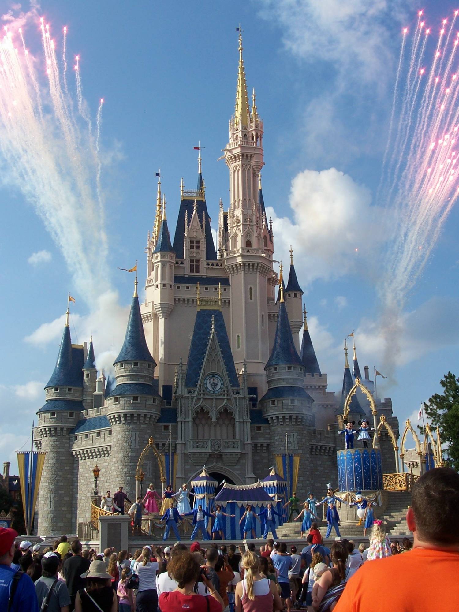 Magic Kingdom - Dream Along with Mickey