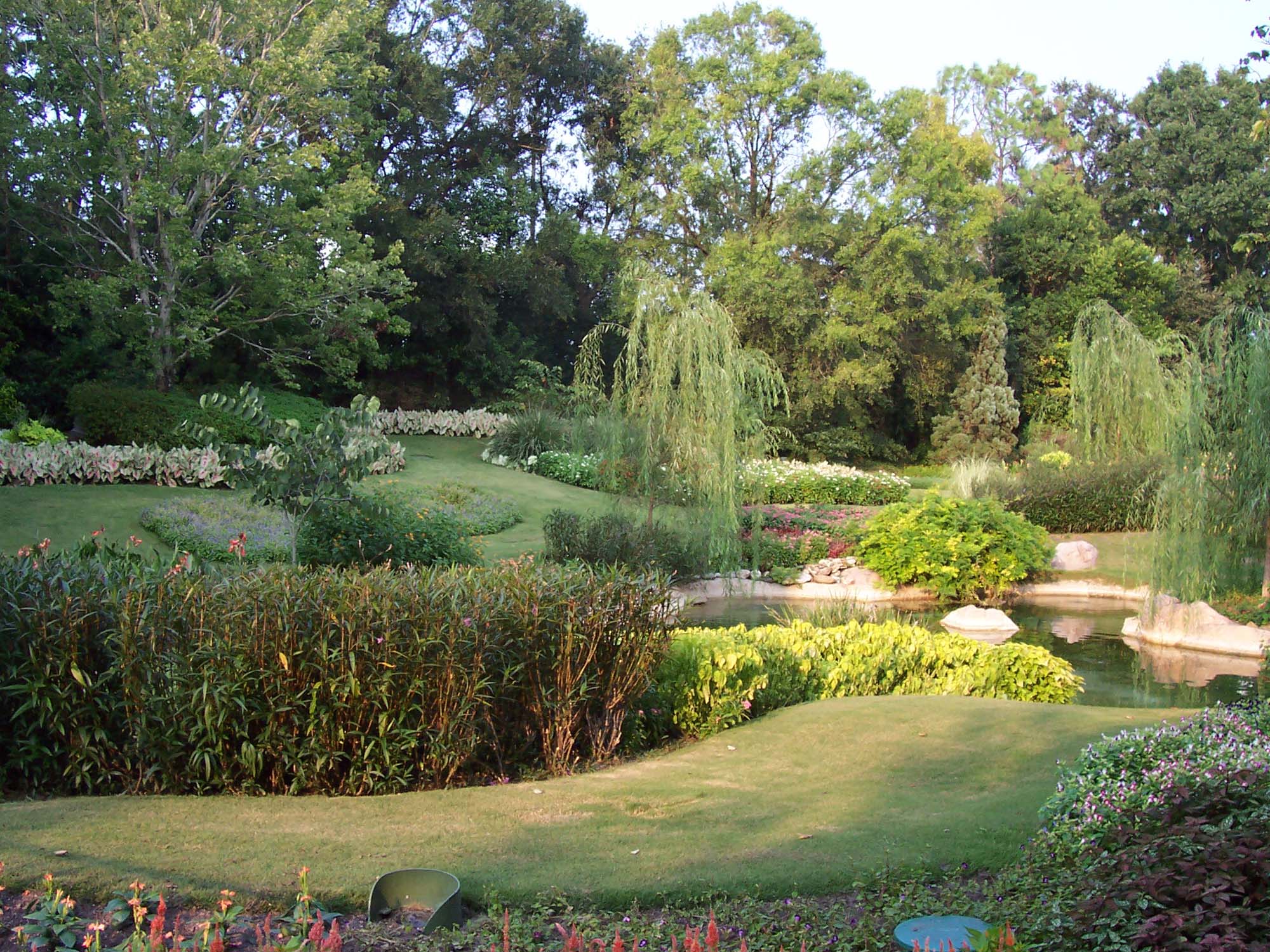 Epcot - Victoria Gardens in Canada