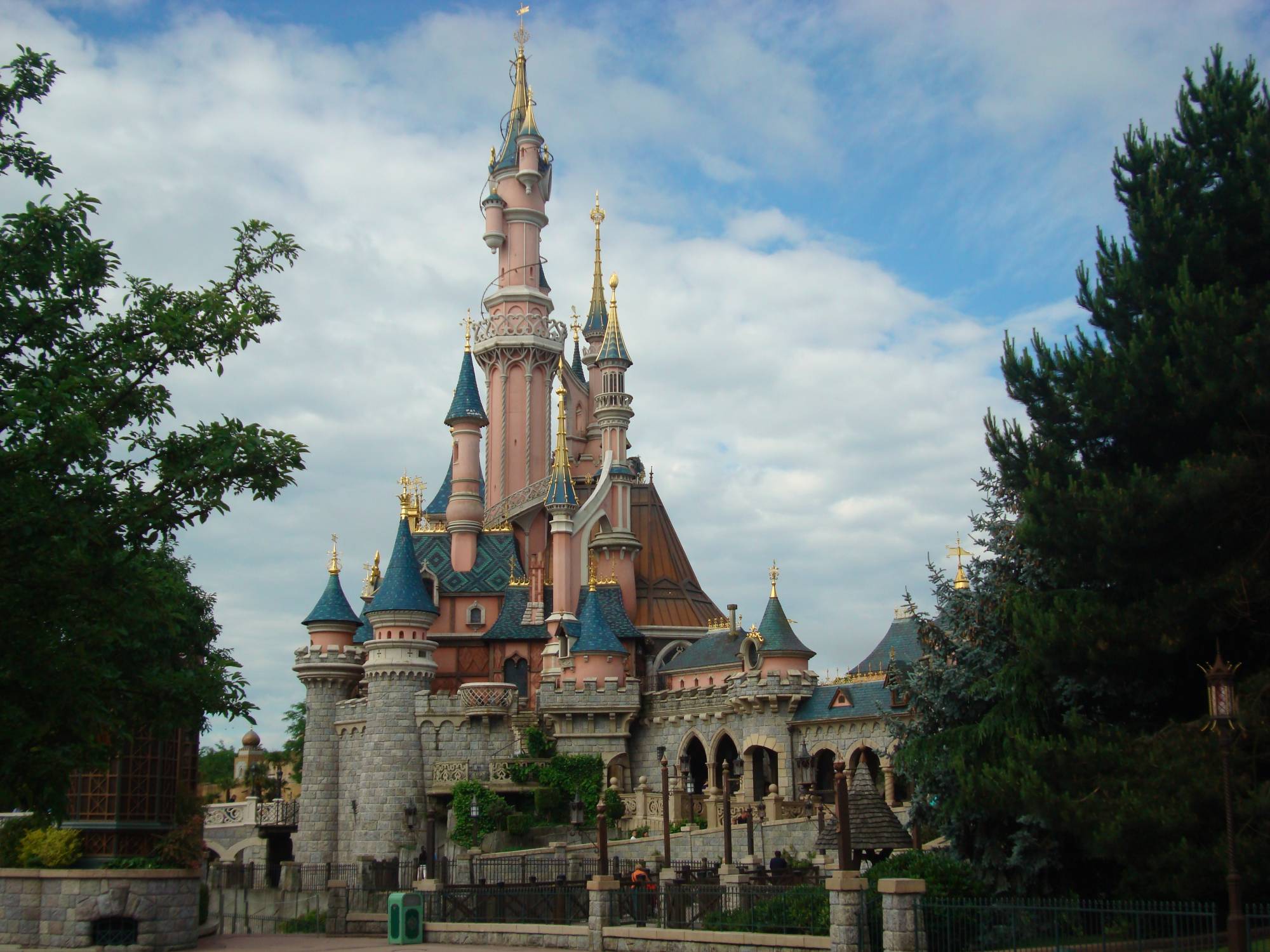 Disneyland Paris - Sleeping Beauty Castle