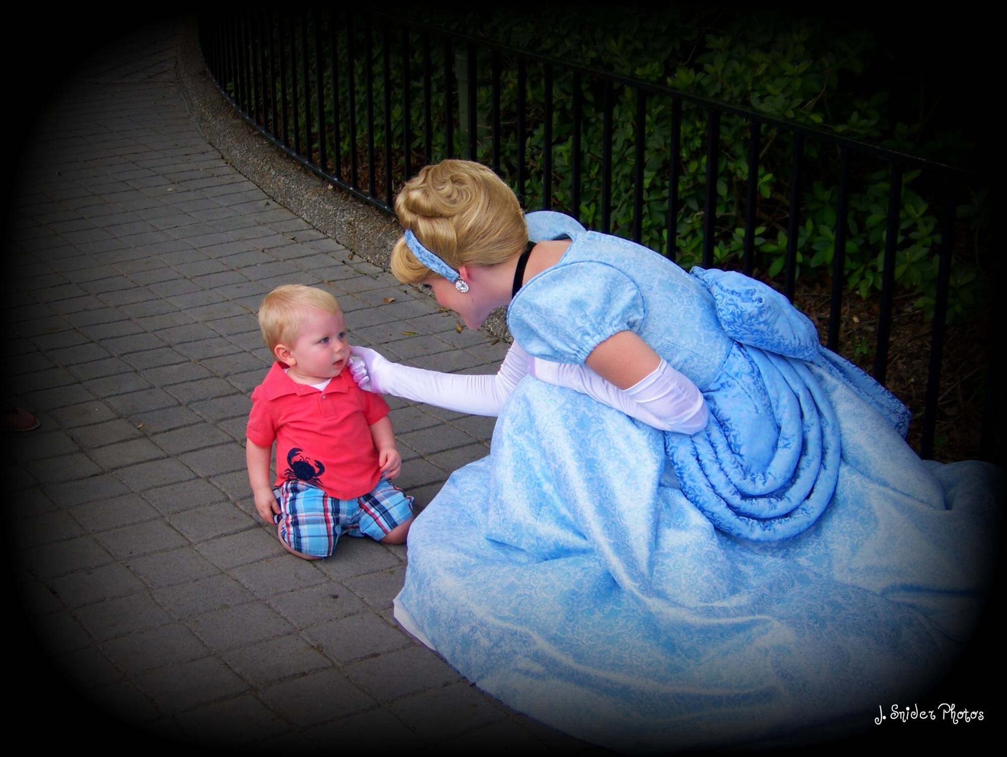 France - Cinderella Meets a Prince