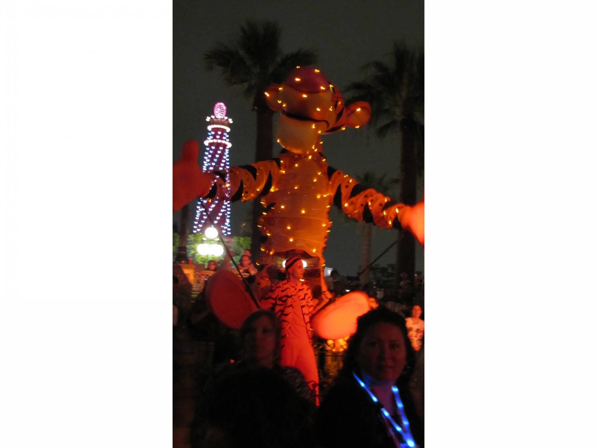 Tigger during World of Color Pre show