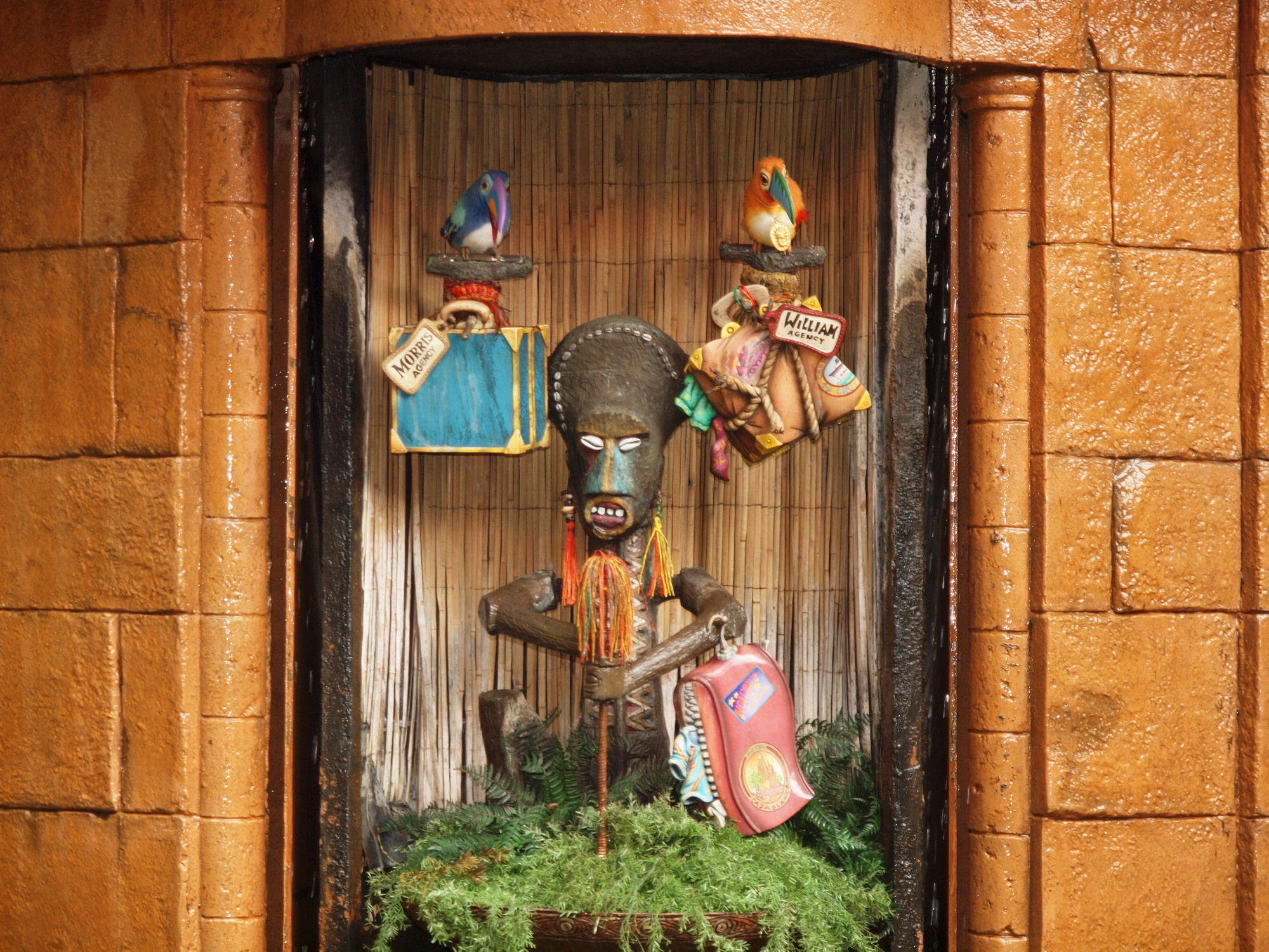 Magic Kingdom - The Enchanted Tiki Room