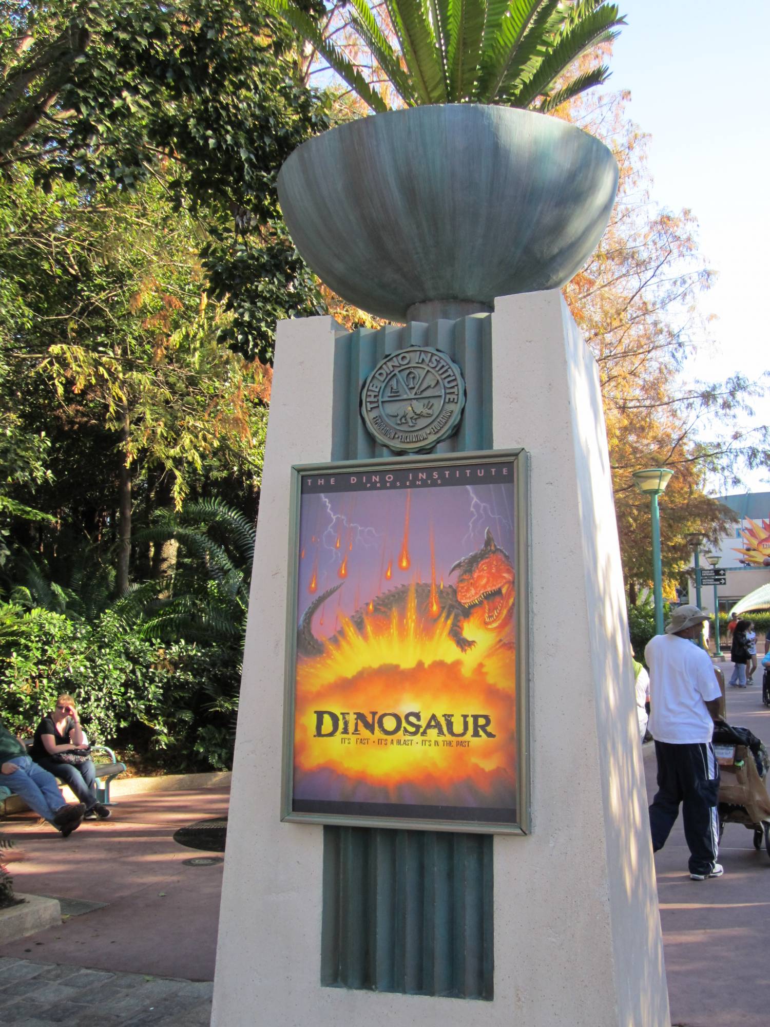 disney_world_dinosaur_attraction