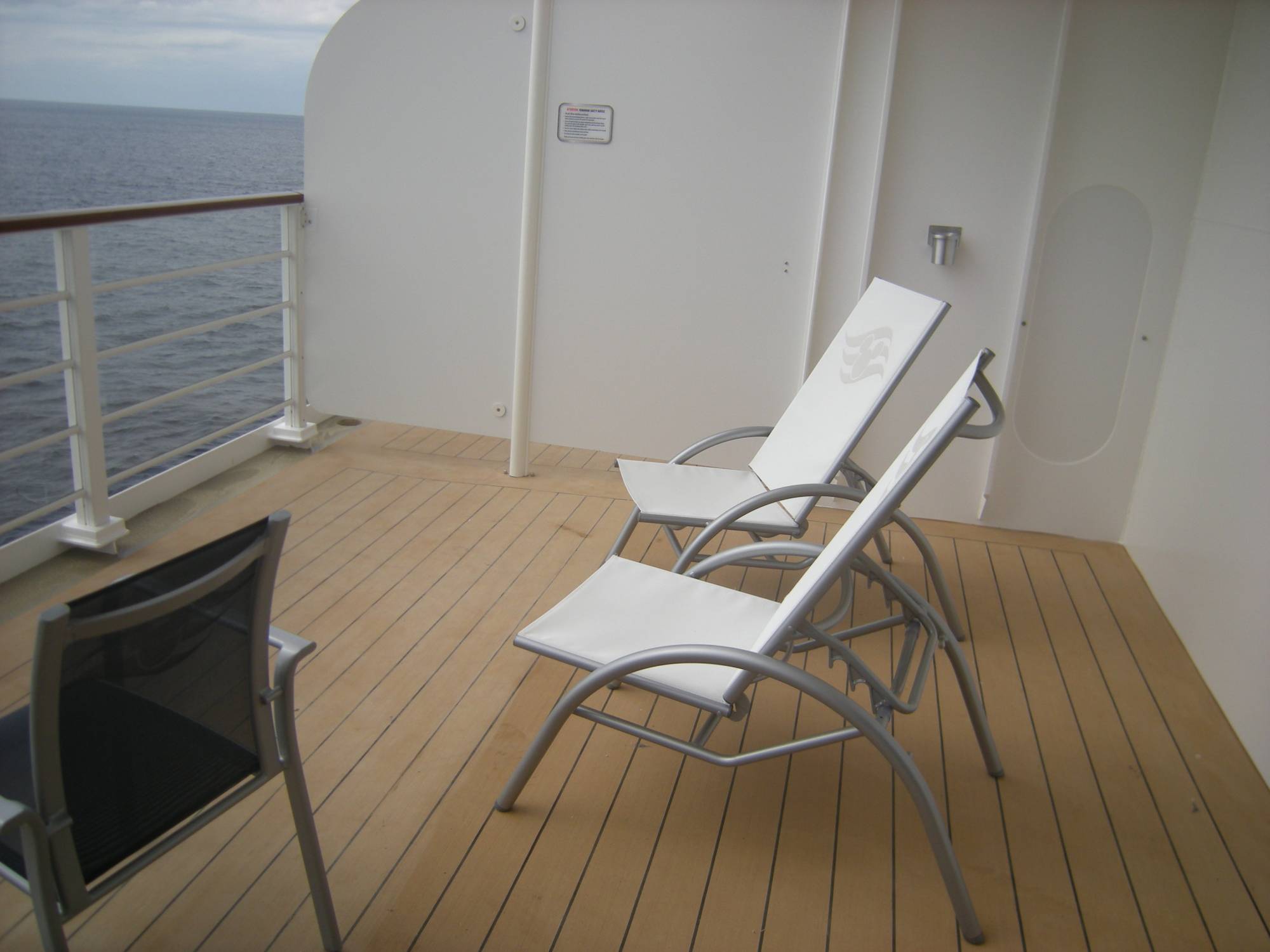 Disney Dream - Extended Verandah in a Cat 5E Stateroom