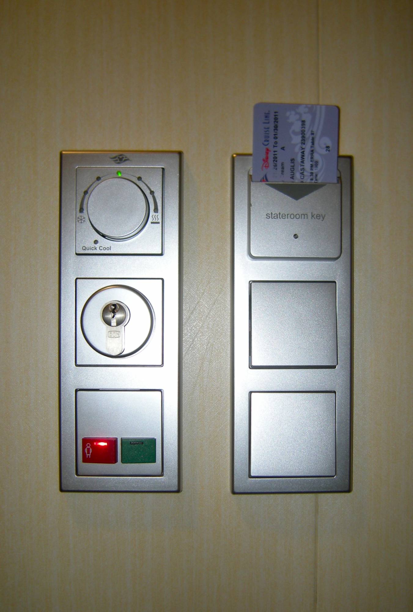 Disney Dream - Controls in Stateroom 8500 (cat. 9A)