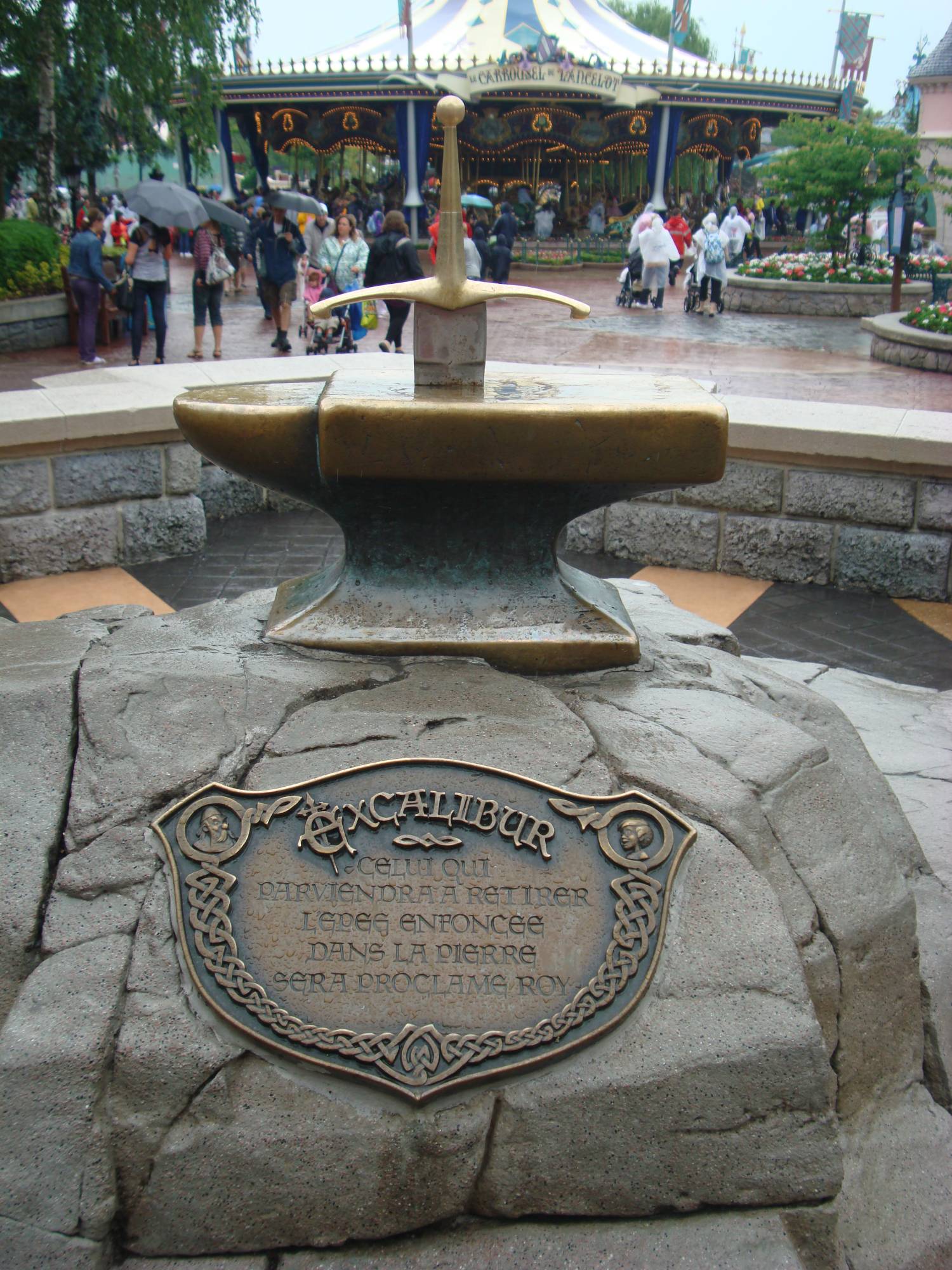 Disneyland Paris - Sword in the Stone