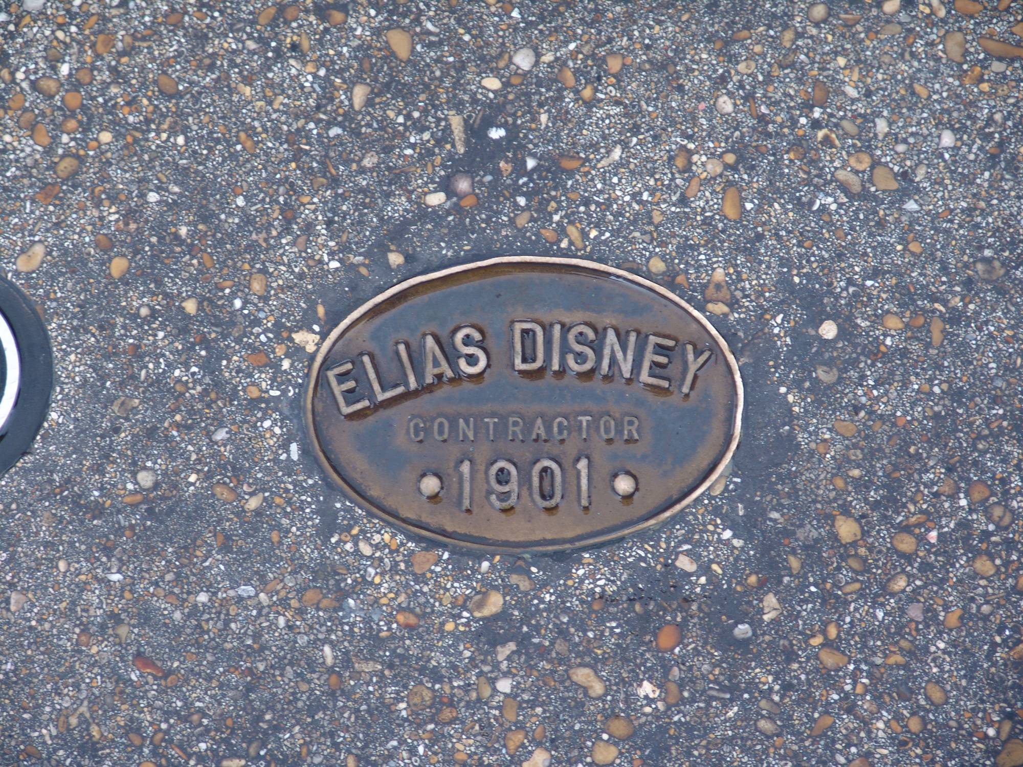 Disneyland Paris - Elias Disney contractor cover