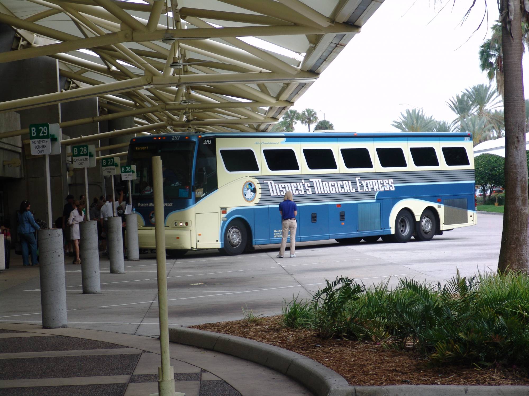 Orlando International Airport - Disney's Magical Express bus