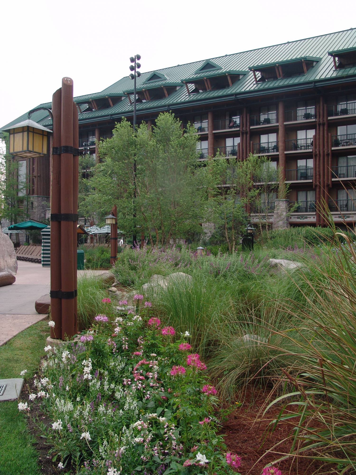 Wilderness Lodge - exterior