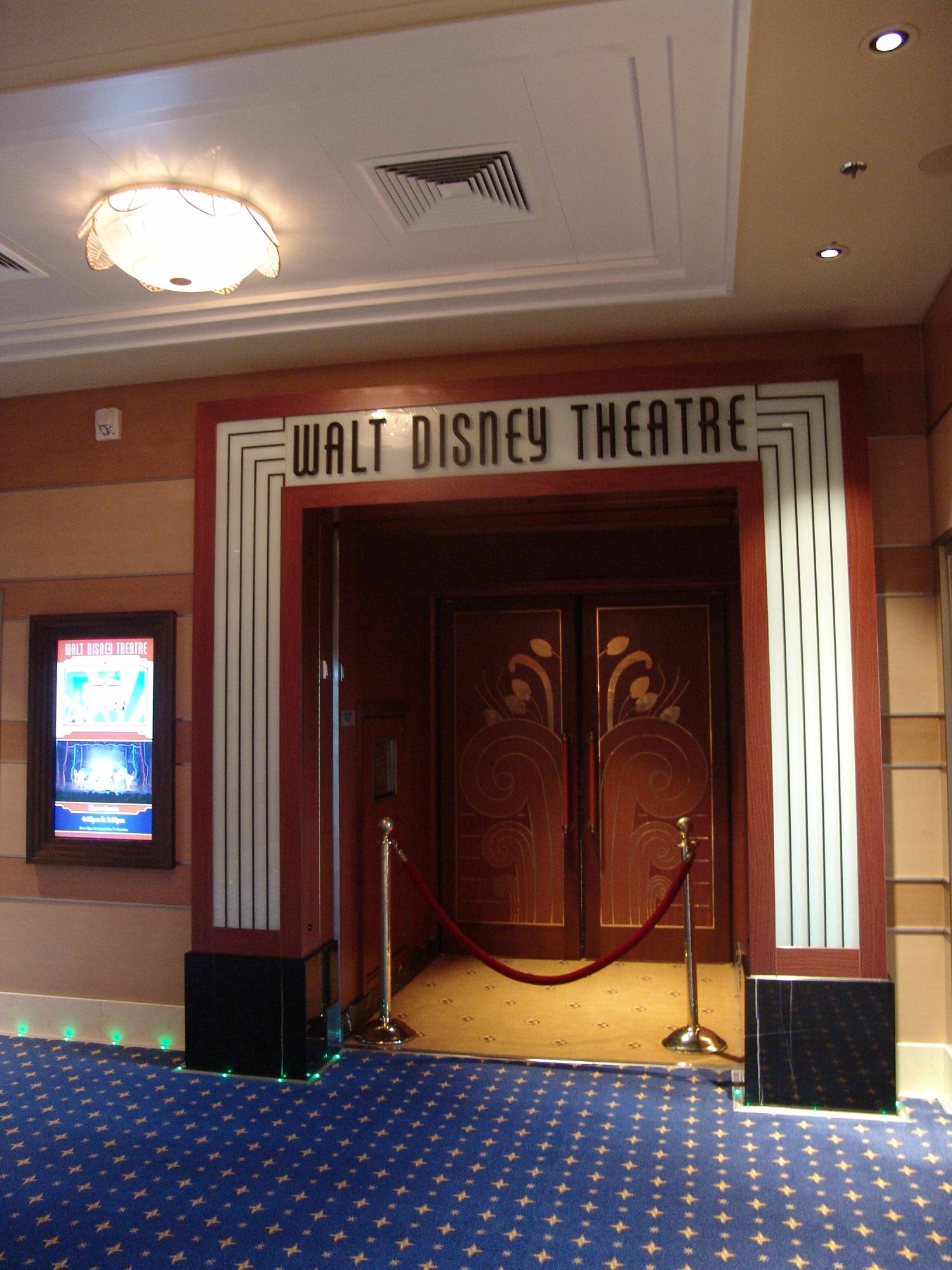 Disney Dream - Walt Disney Theater