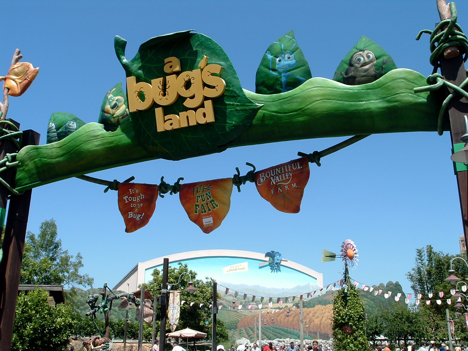 Disney California Adventure - &quot;a bug's land&quot;