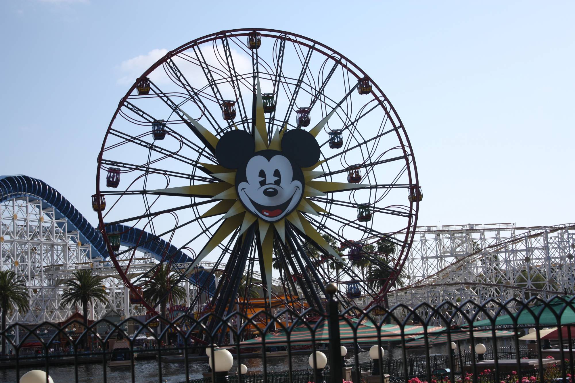 DCA - Mickey's Fun Wheel