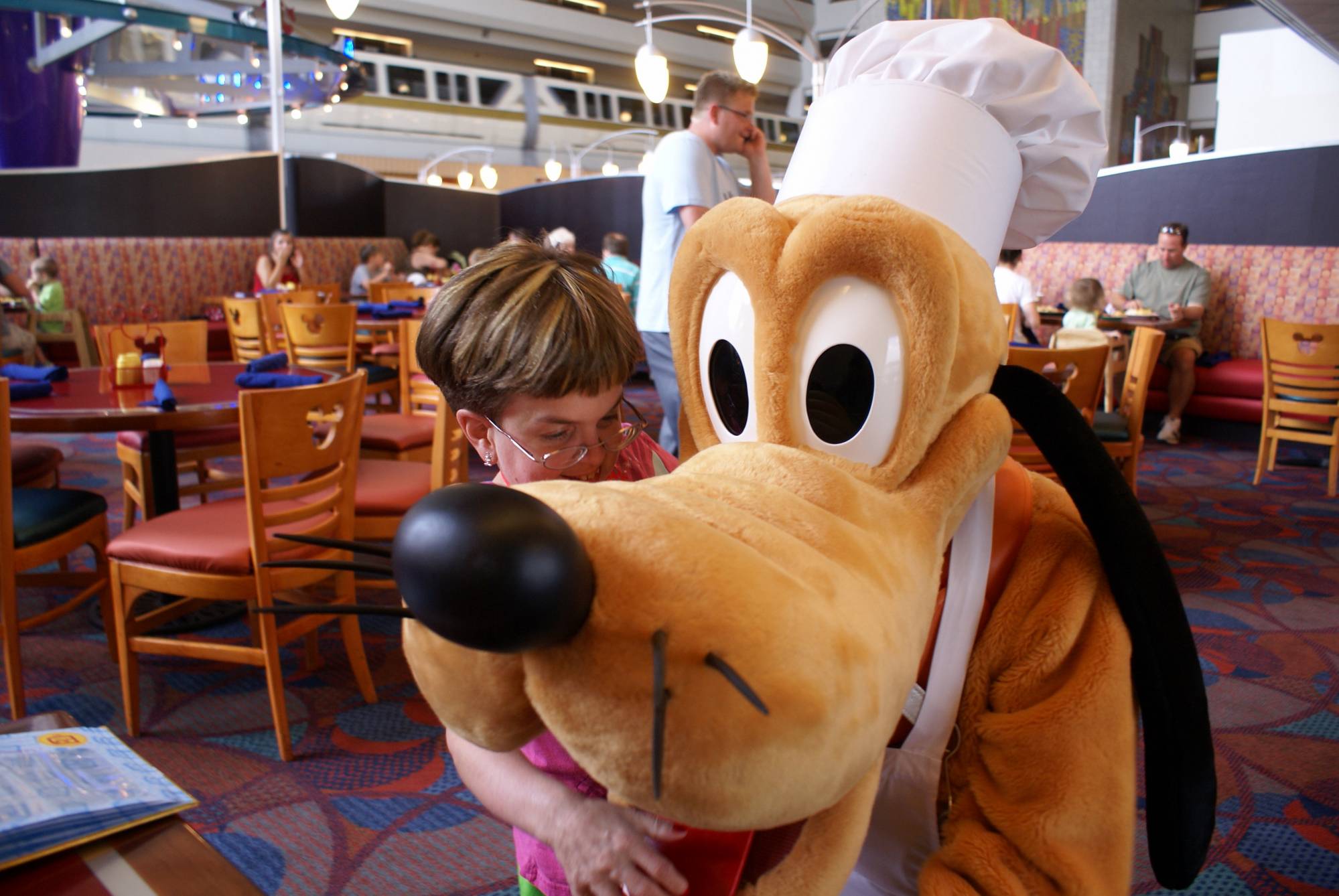 Chef Mickey's Pluto 2