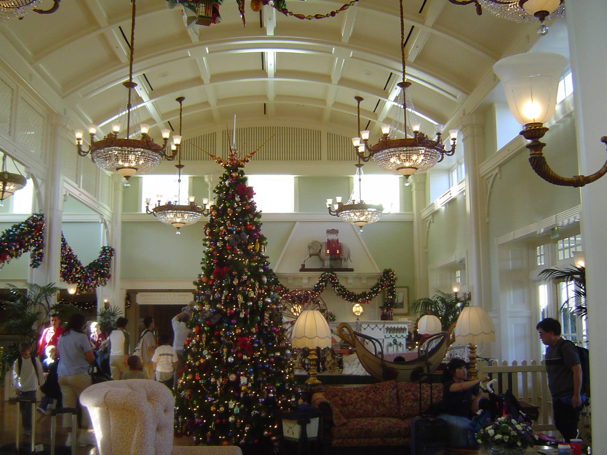 BoardWalk - lobby decorated for Christmas