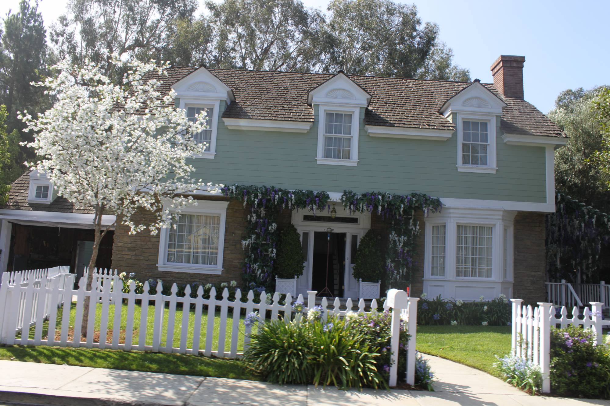 Universal Studios Hollywood Studio Tour - Wisteria Lane