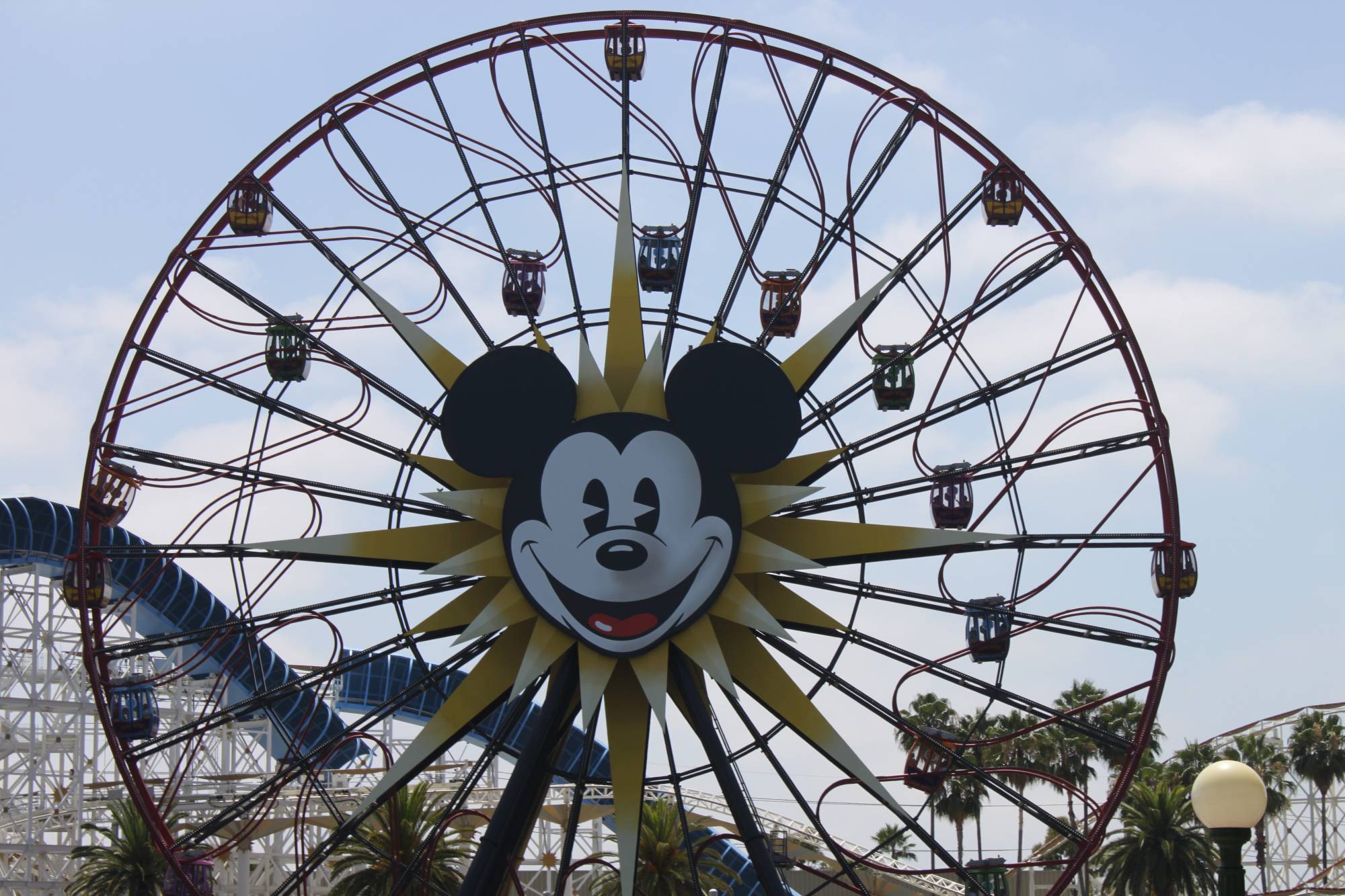 Disney California Adventure - Mickey's Fun Wheel