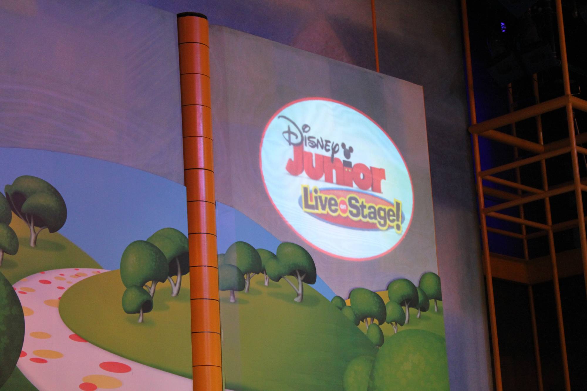 Disney California Adventure - Disney Junior Live on Stage