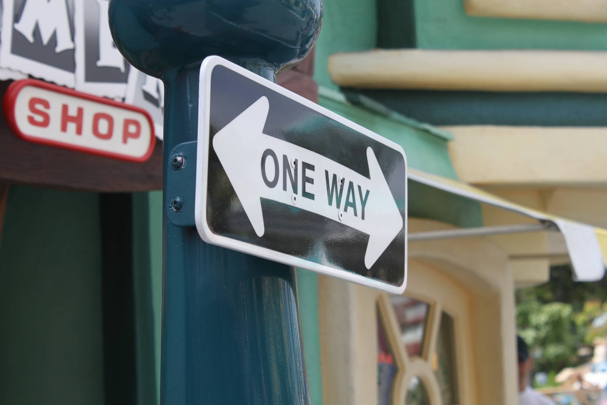 Disneyland - Toontown - One Way Sign