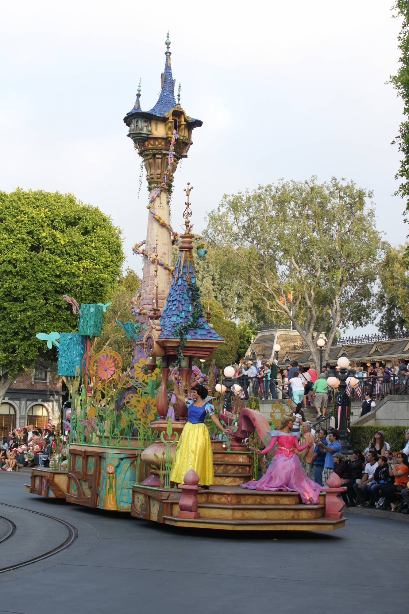 Disneyland - SoundSational Parade - Princesses