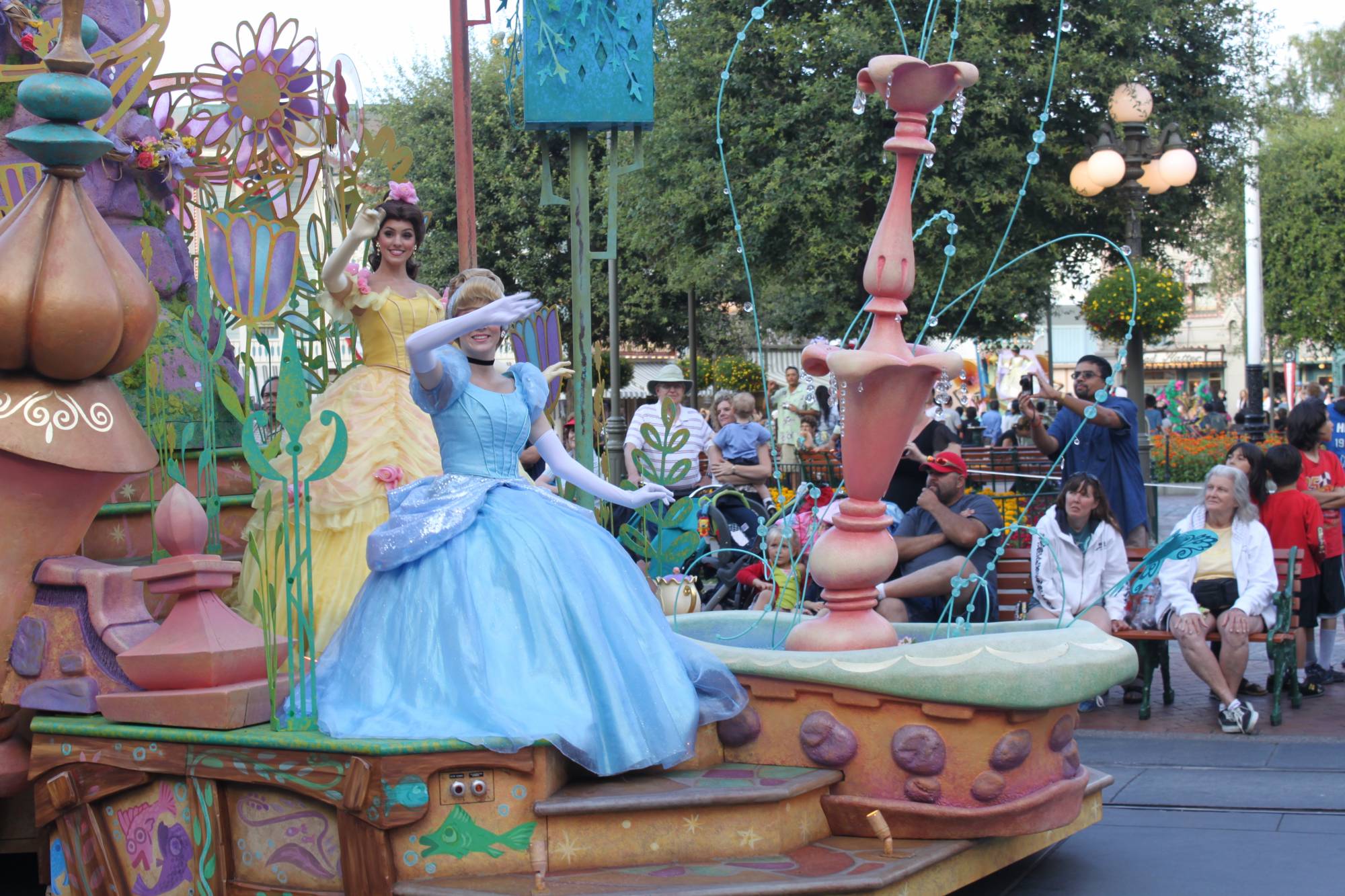 Disneyland - SoundSational Parade - Princesses
