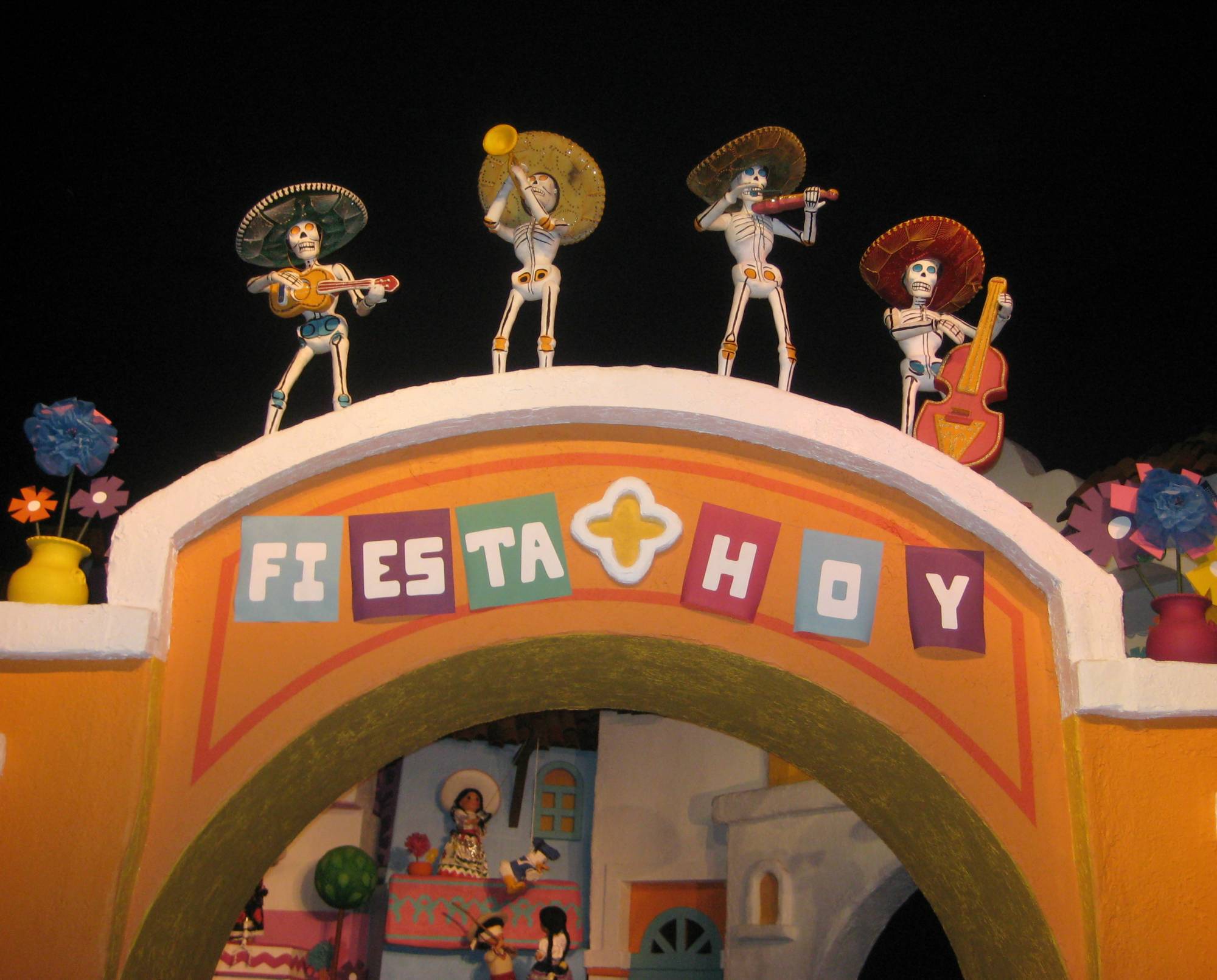 Epcot Mexico Pavilion Gran Fiesta Mariachi Detail