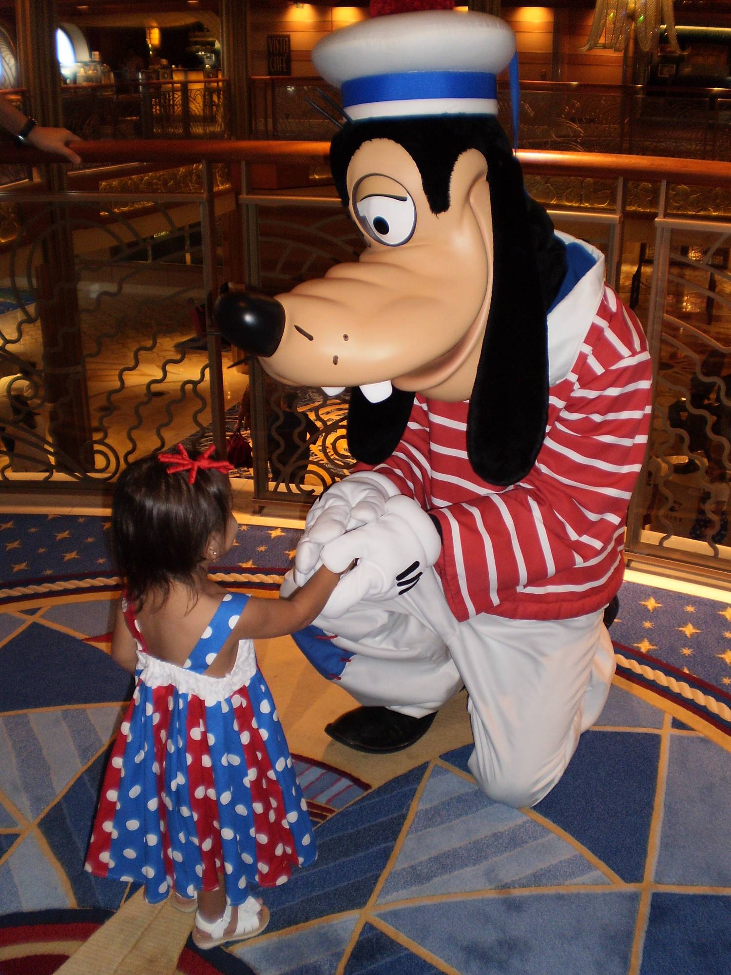 Goofy Meet Greet Disney Dream Atrium