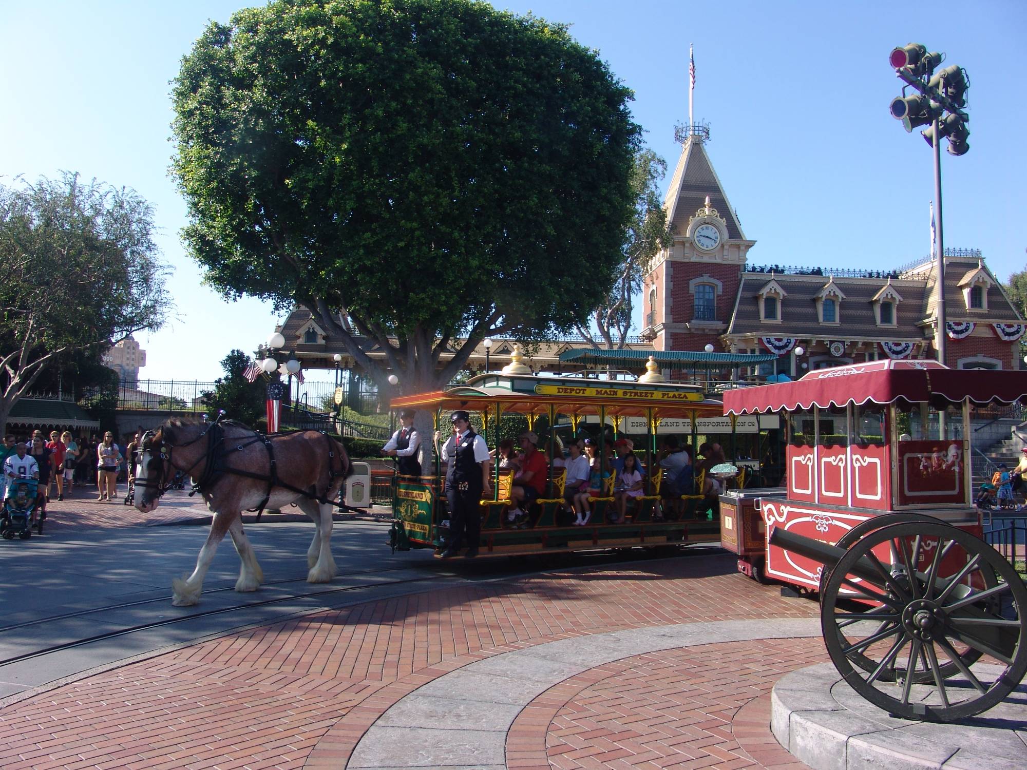 Disneyland Park - horse drawn carriage