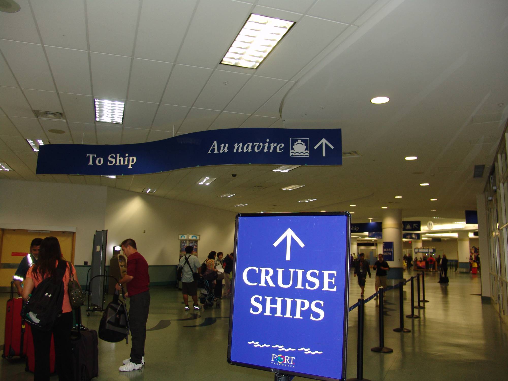 Vancouver - boarding at the cruise terminal