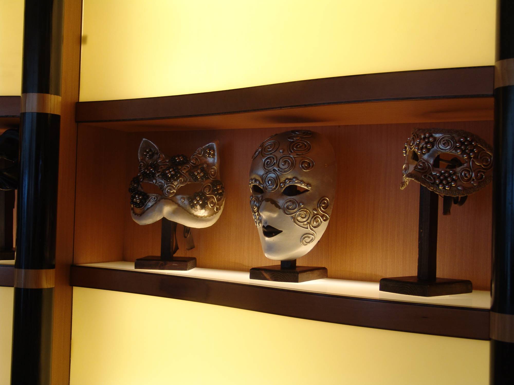 Disney Wonder - masks in Palo