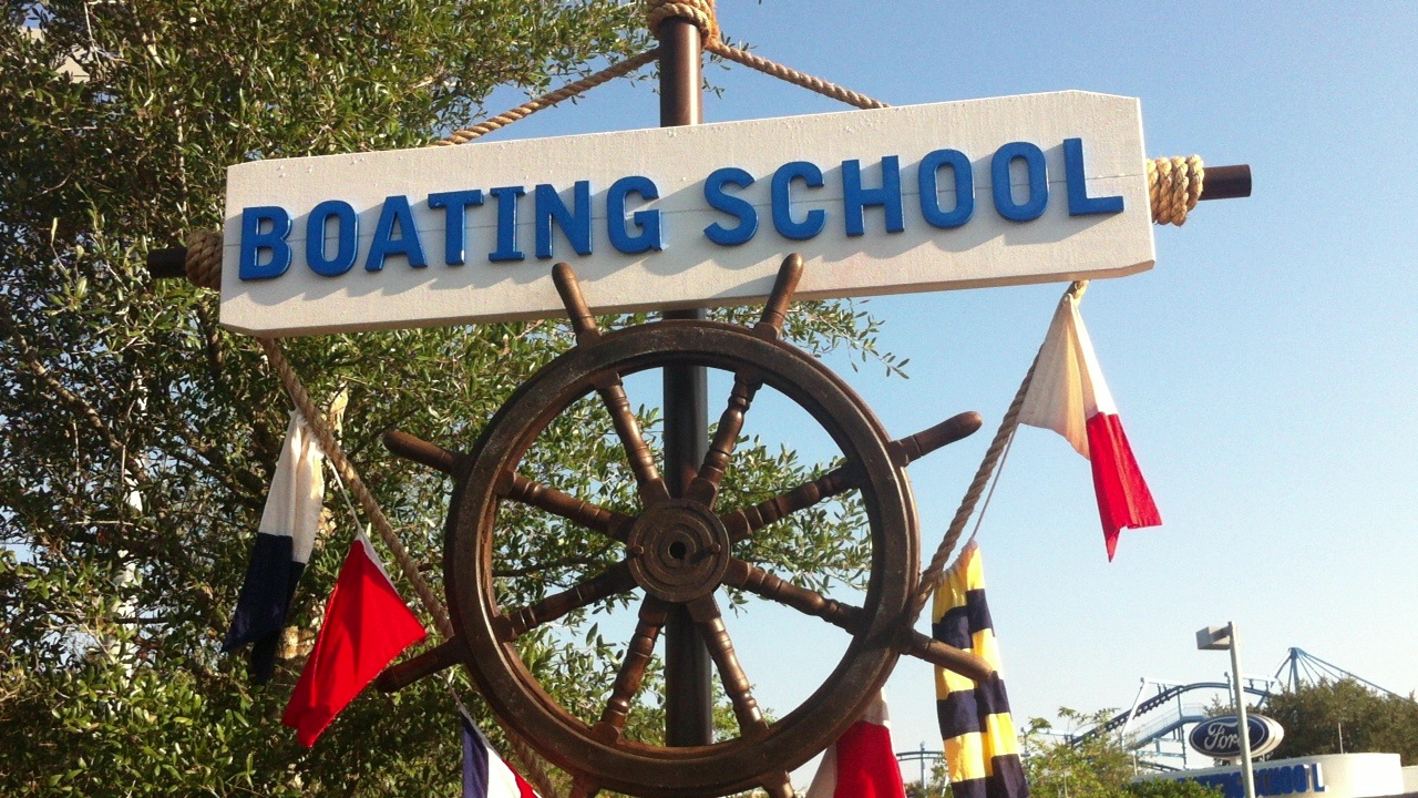 Boating School Sign at LEGOLAND Florida