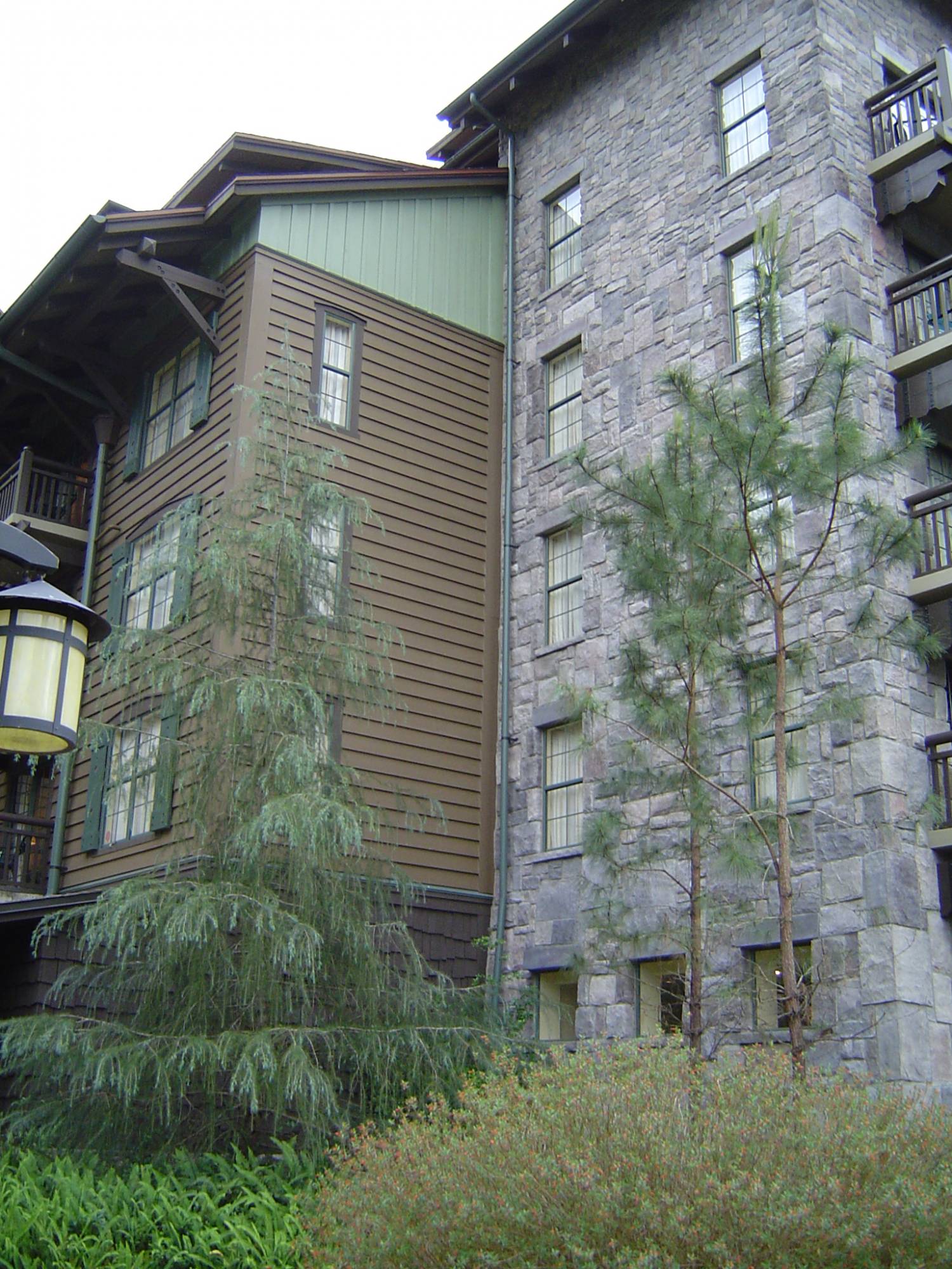 Wilderness Lodge - exterior