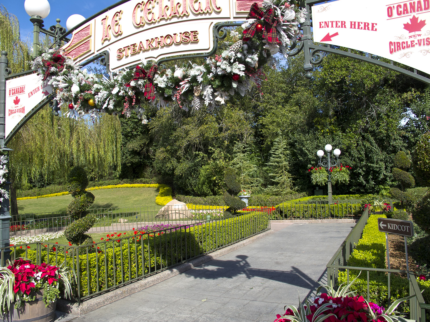 Epcot - Le Cellier grounds