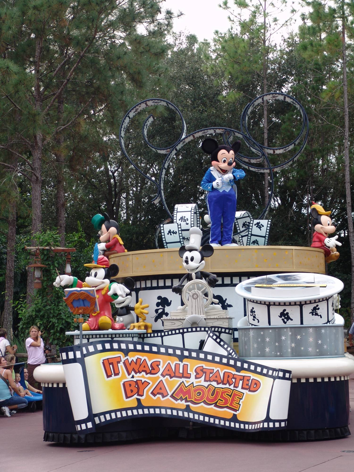 Magic Kingdom - Disney Dreams Come True Parade