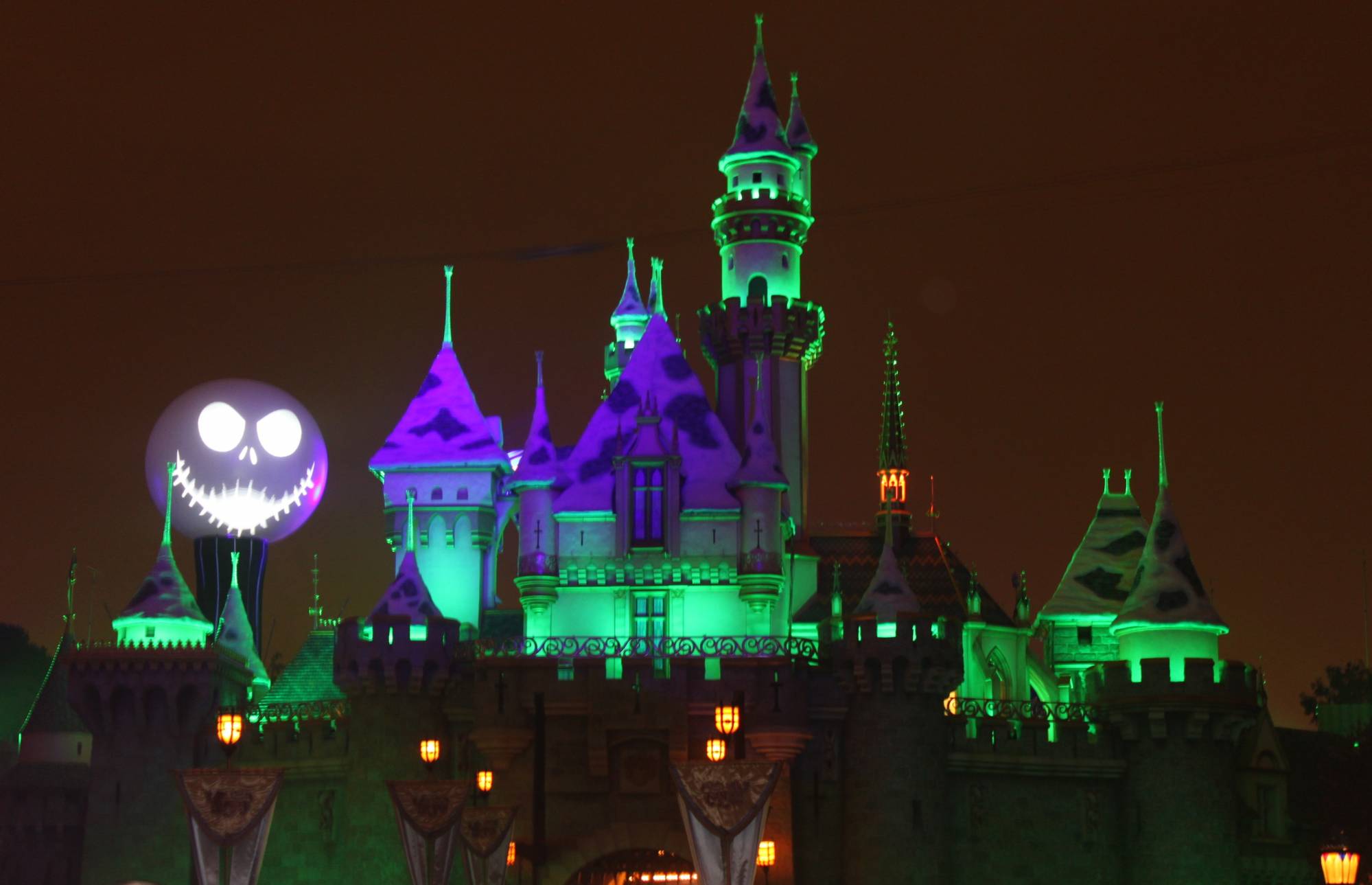 Disneyland Park - Mickey's Halloween Party Fireworks
