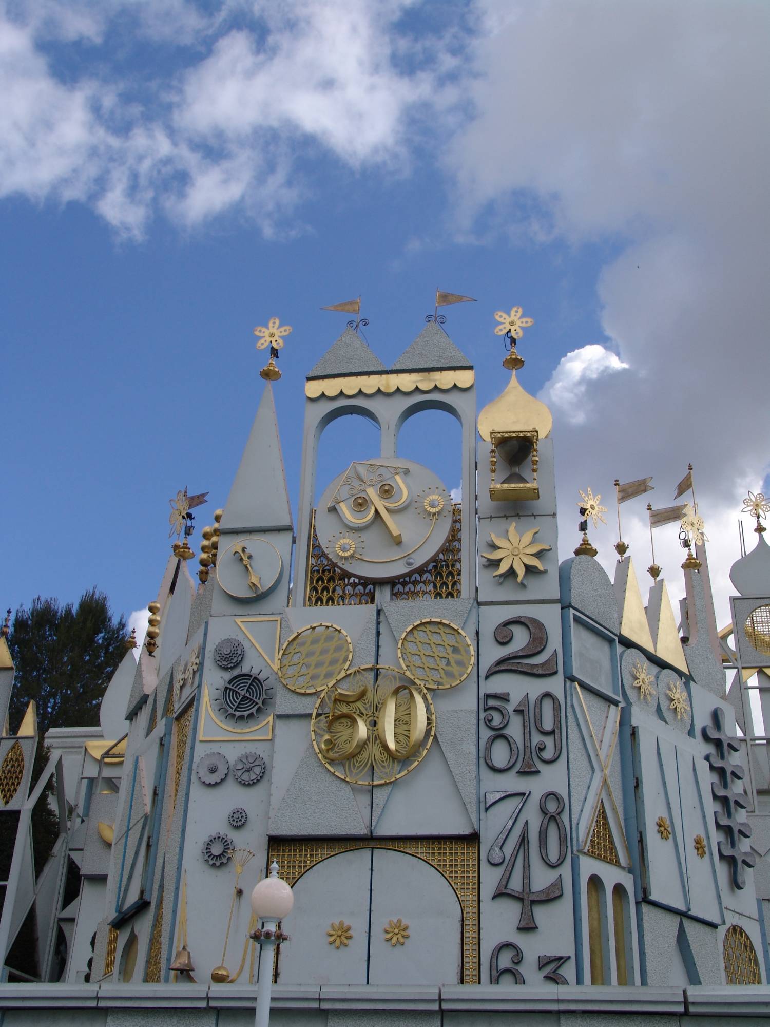 Disneyland Park - It's a Small World