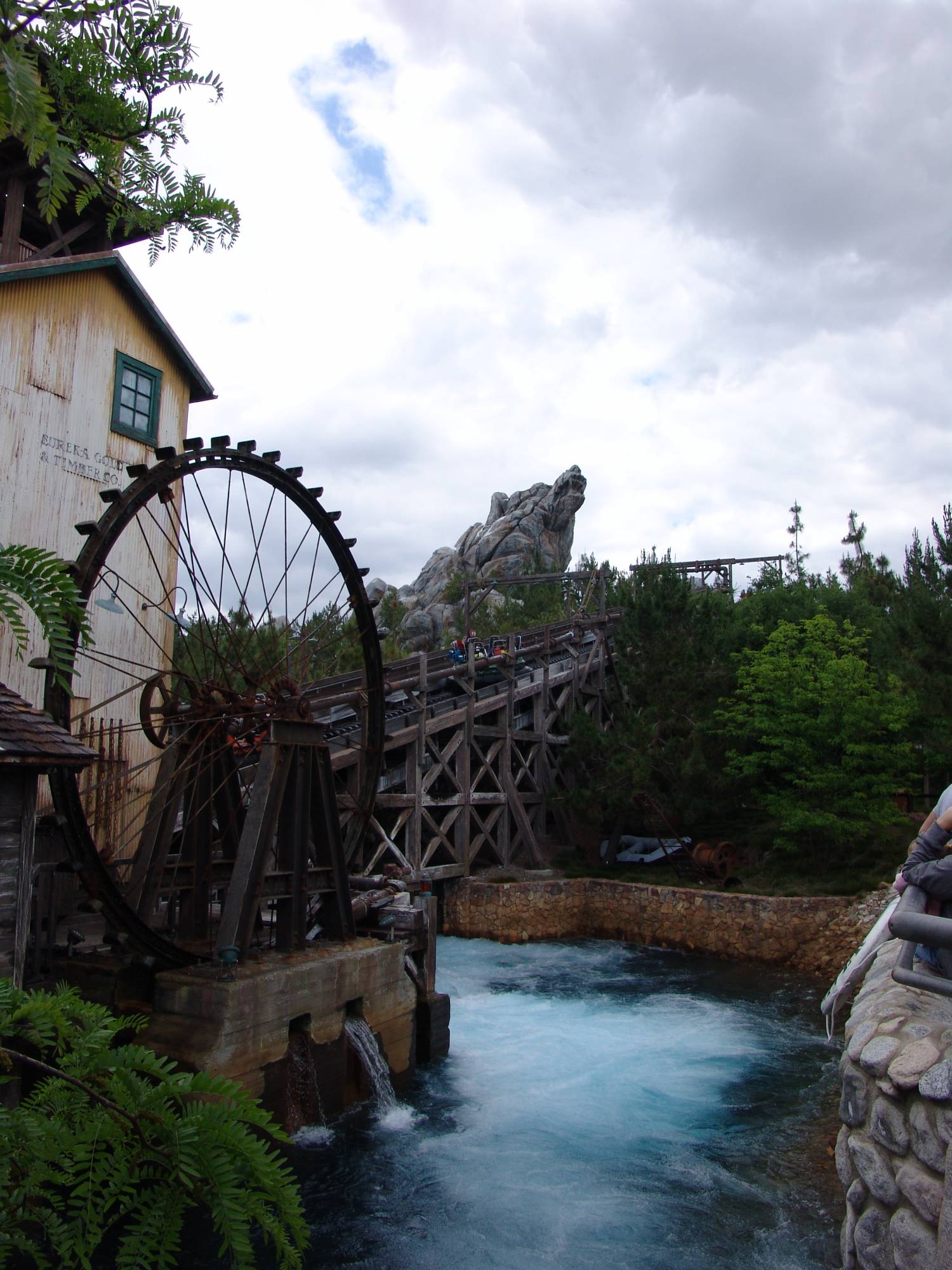 California Adventure - Grizzly River Run