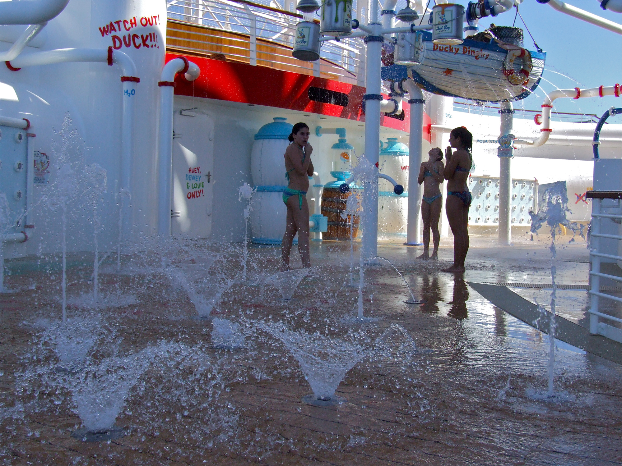 Pop Jet Fountains in AquaLab on the Disney Fantasy