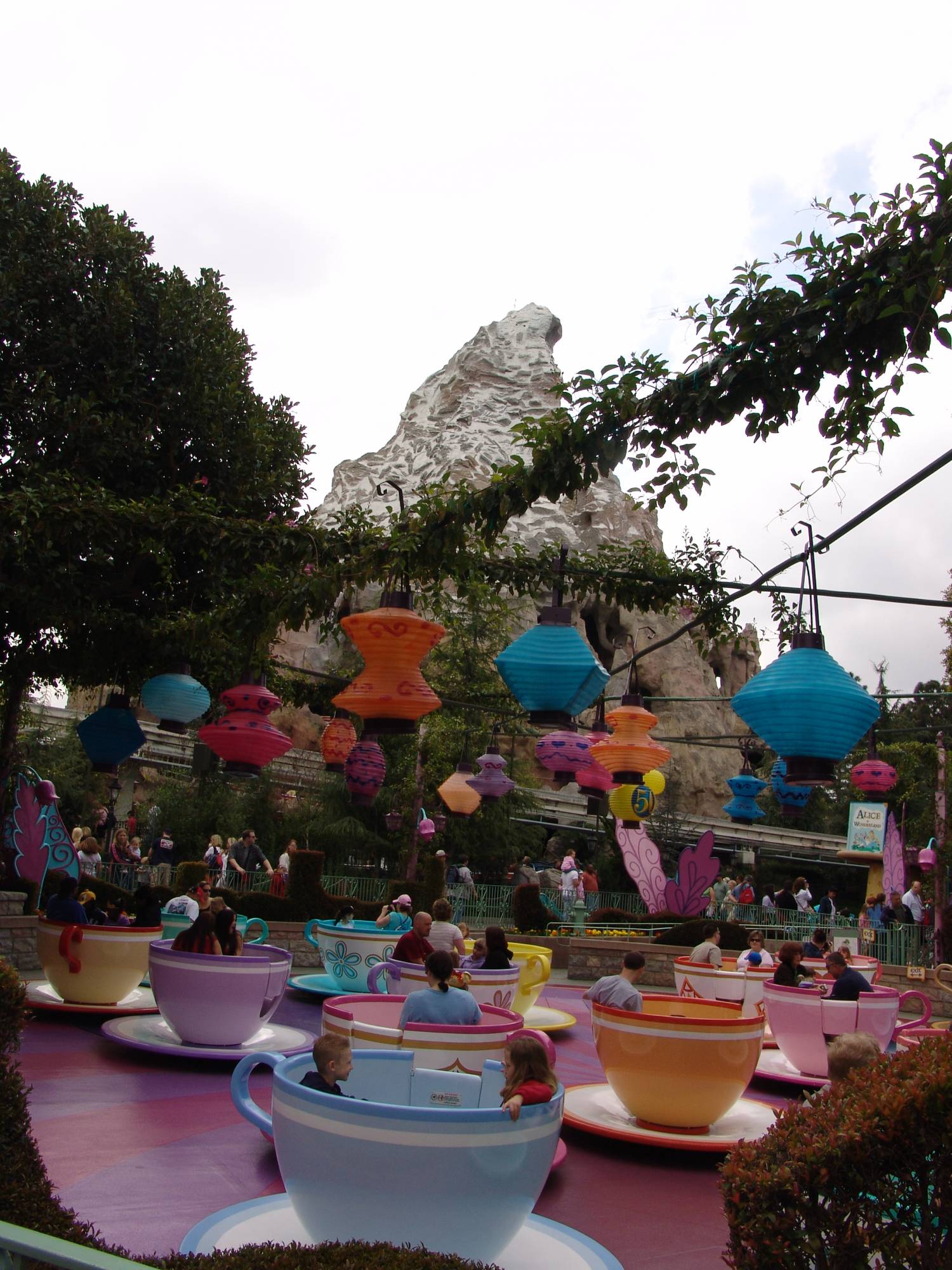 Disneyland - Mad Tea Party