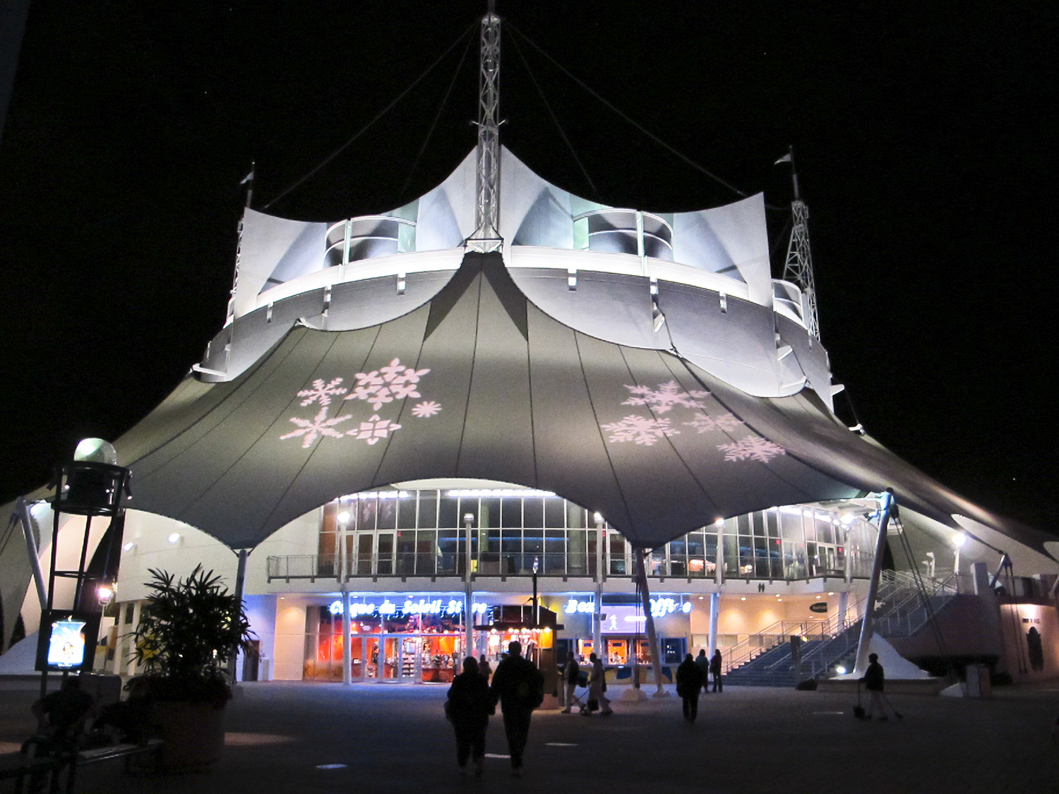 Downtown Disney - Cirque du Soleil