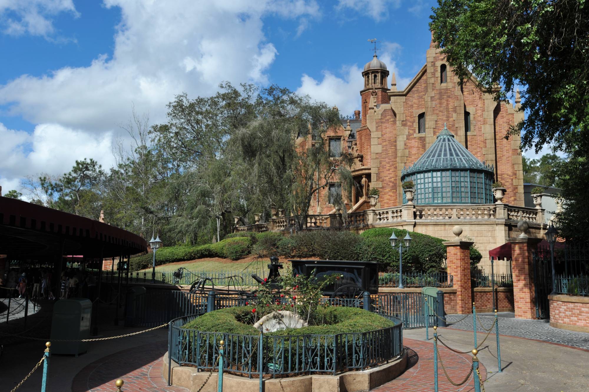 Haunted Mansion and Carriage