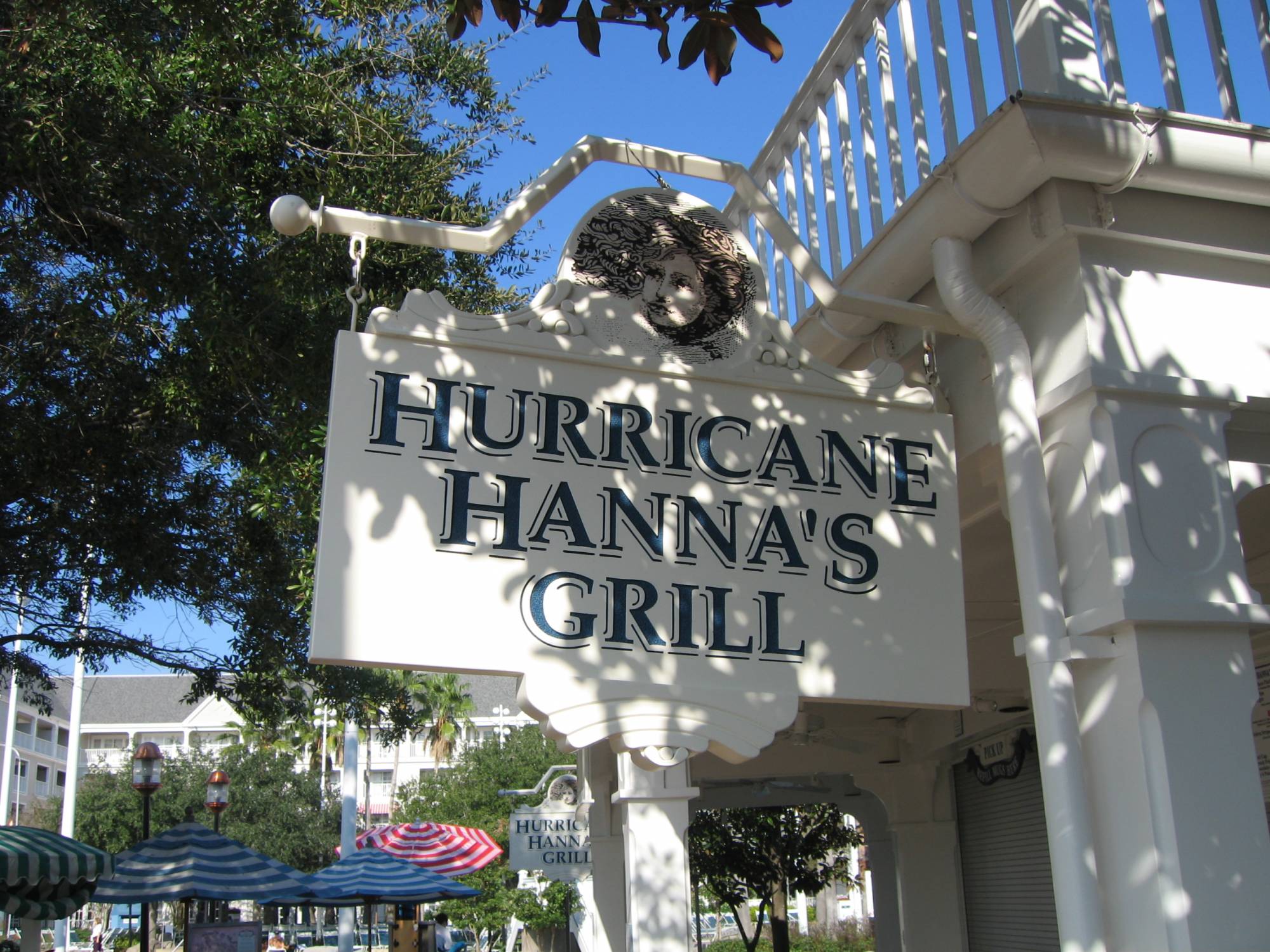 Beach Club - Hurricane Hanna's Grill