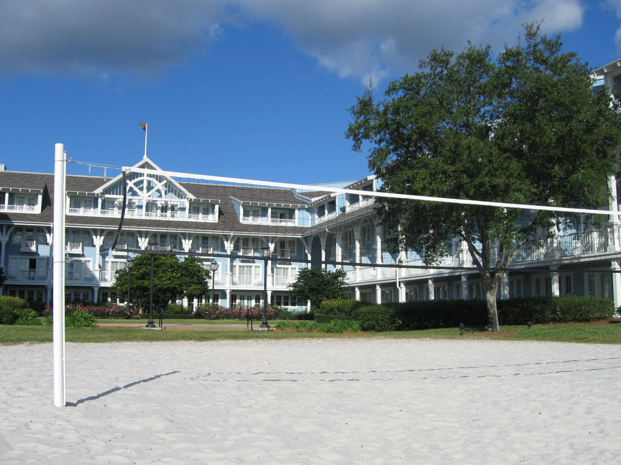 Beach Club - Volleyball