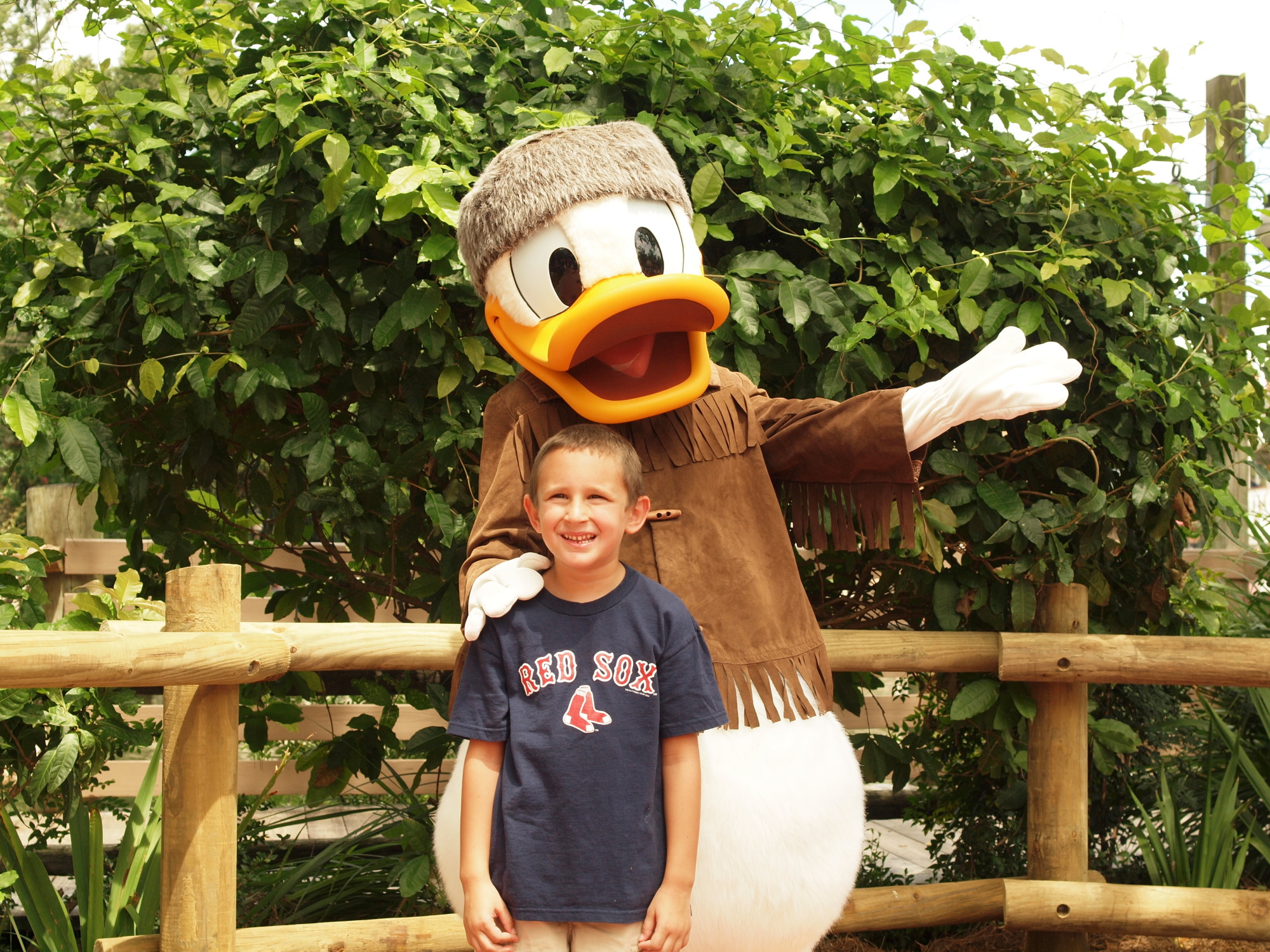 Magic Kingdom - Frontierland - Donald Duck