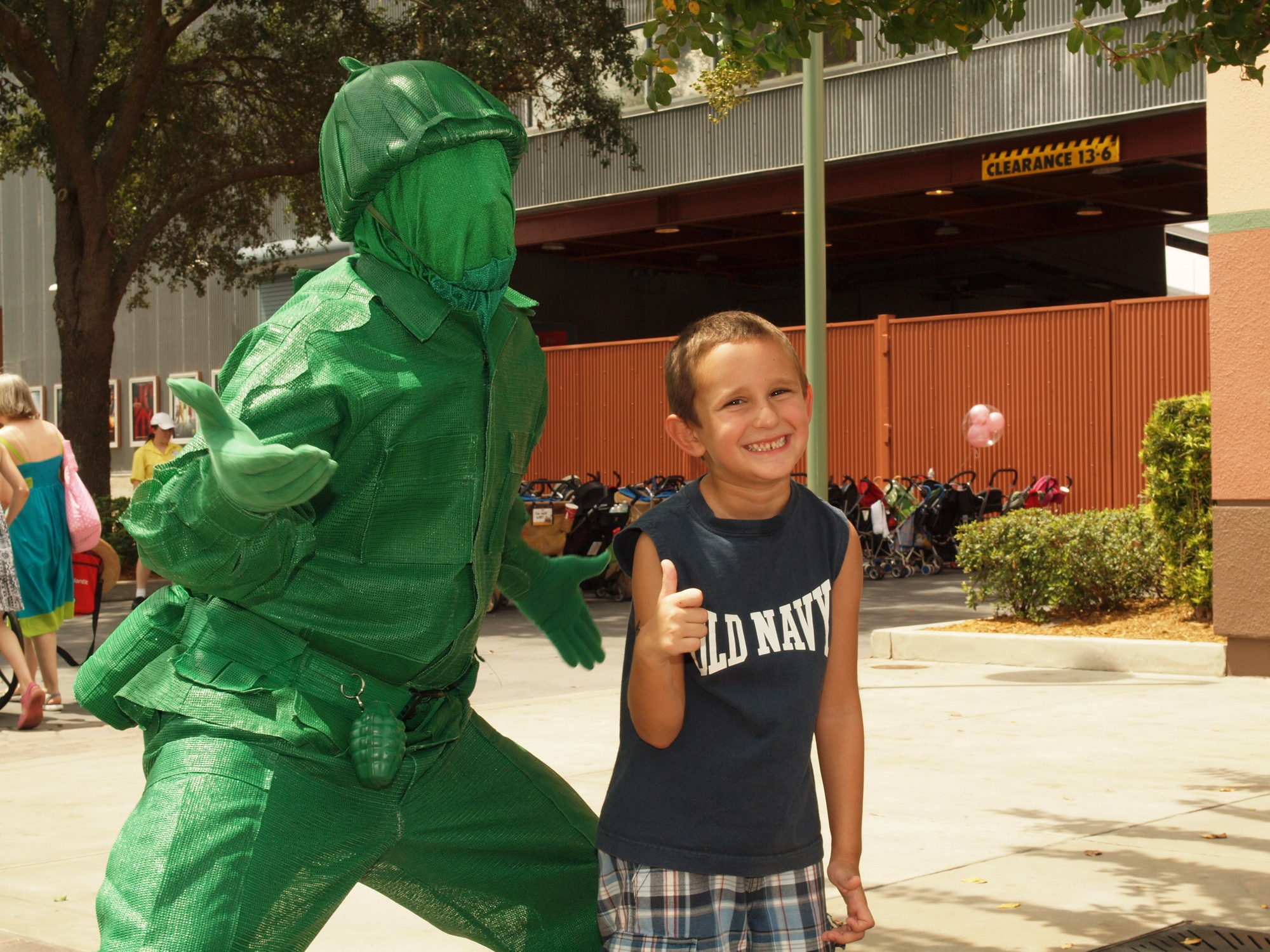 Hollywood Studios - Green Army Men