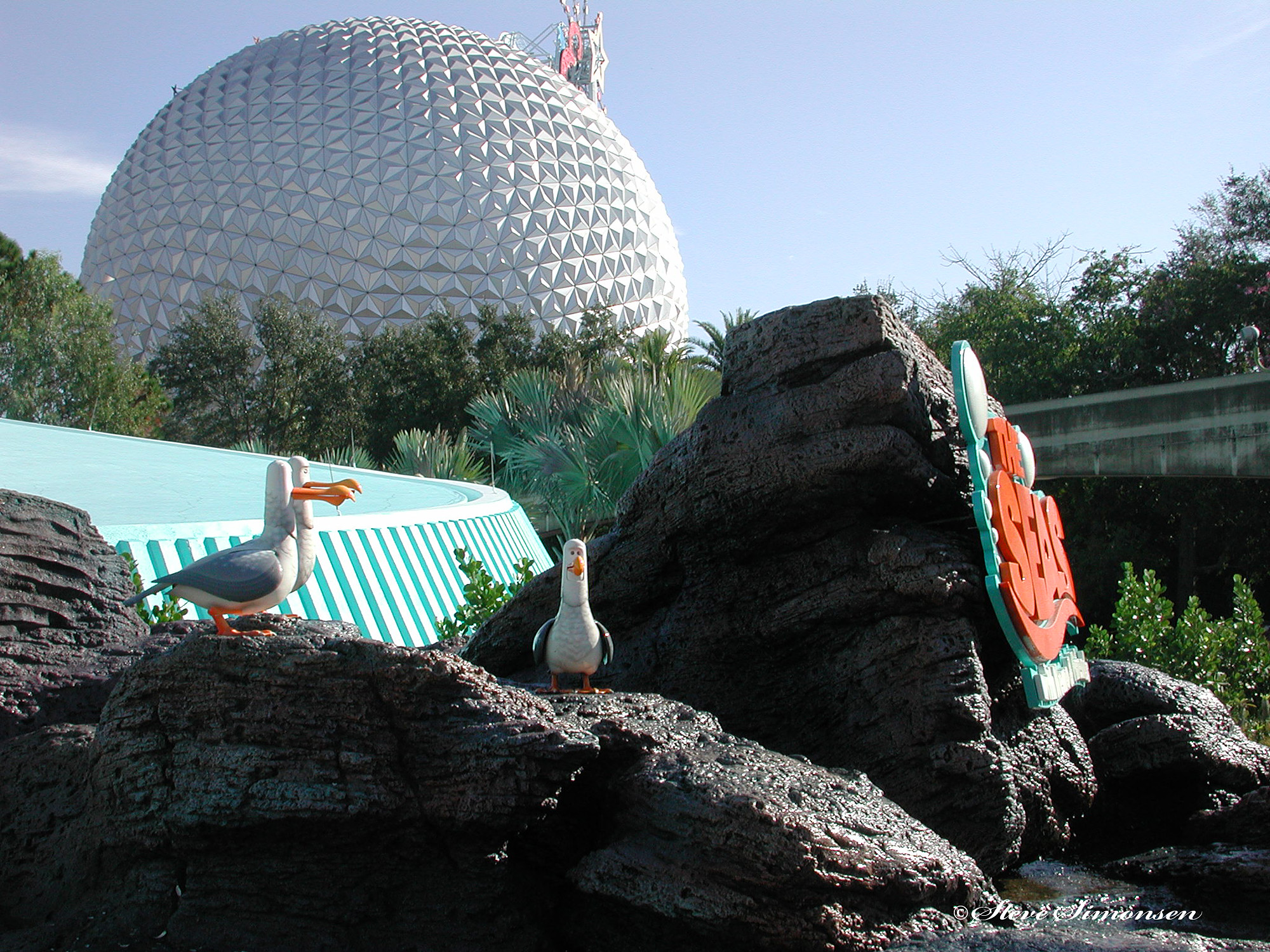 Epcot - Seas with Nemo and Friends