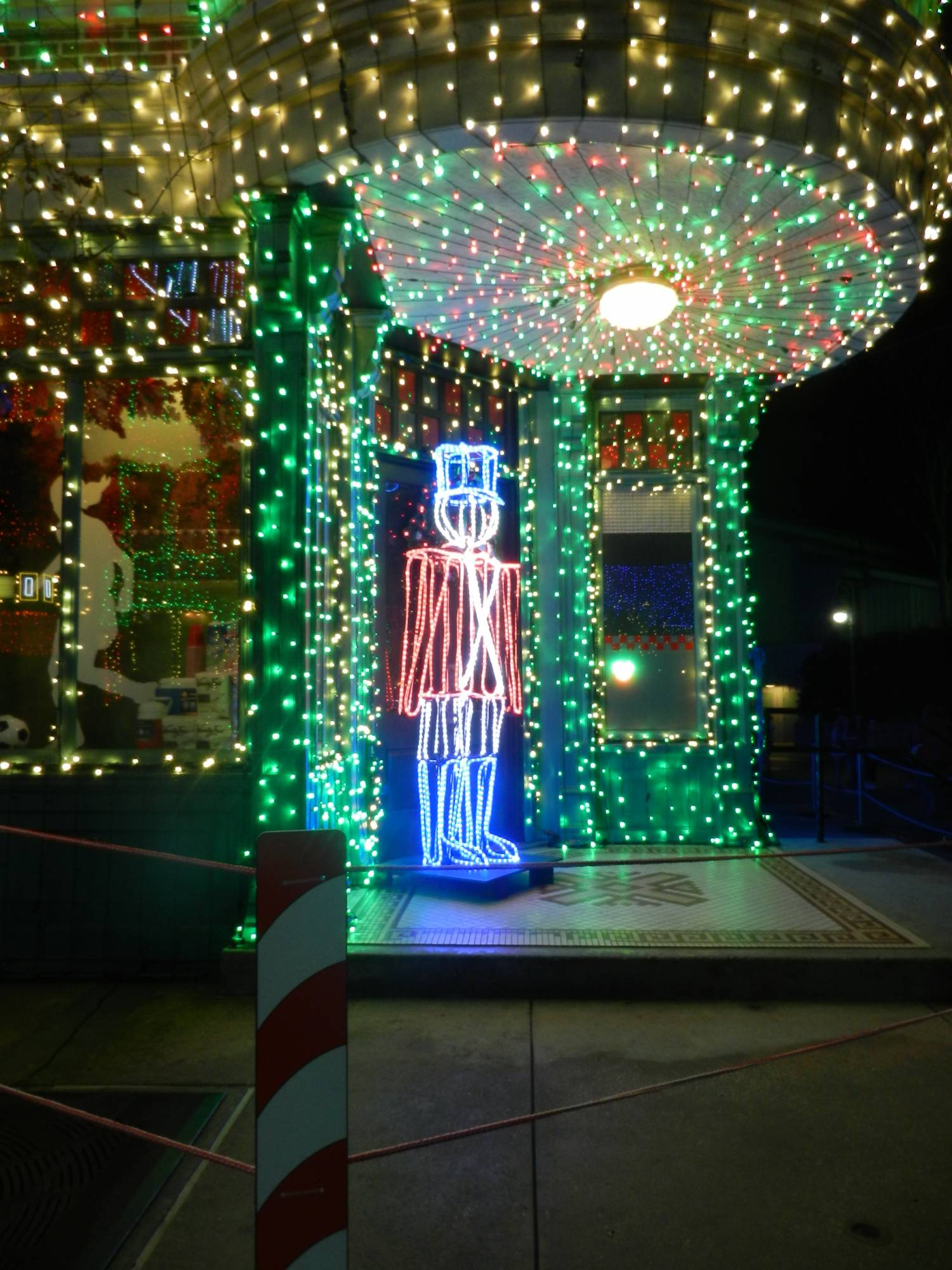 Osborne Spectacle of Dancing Lights