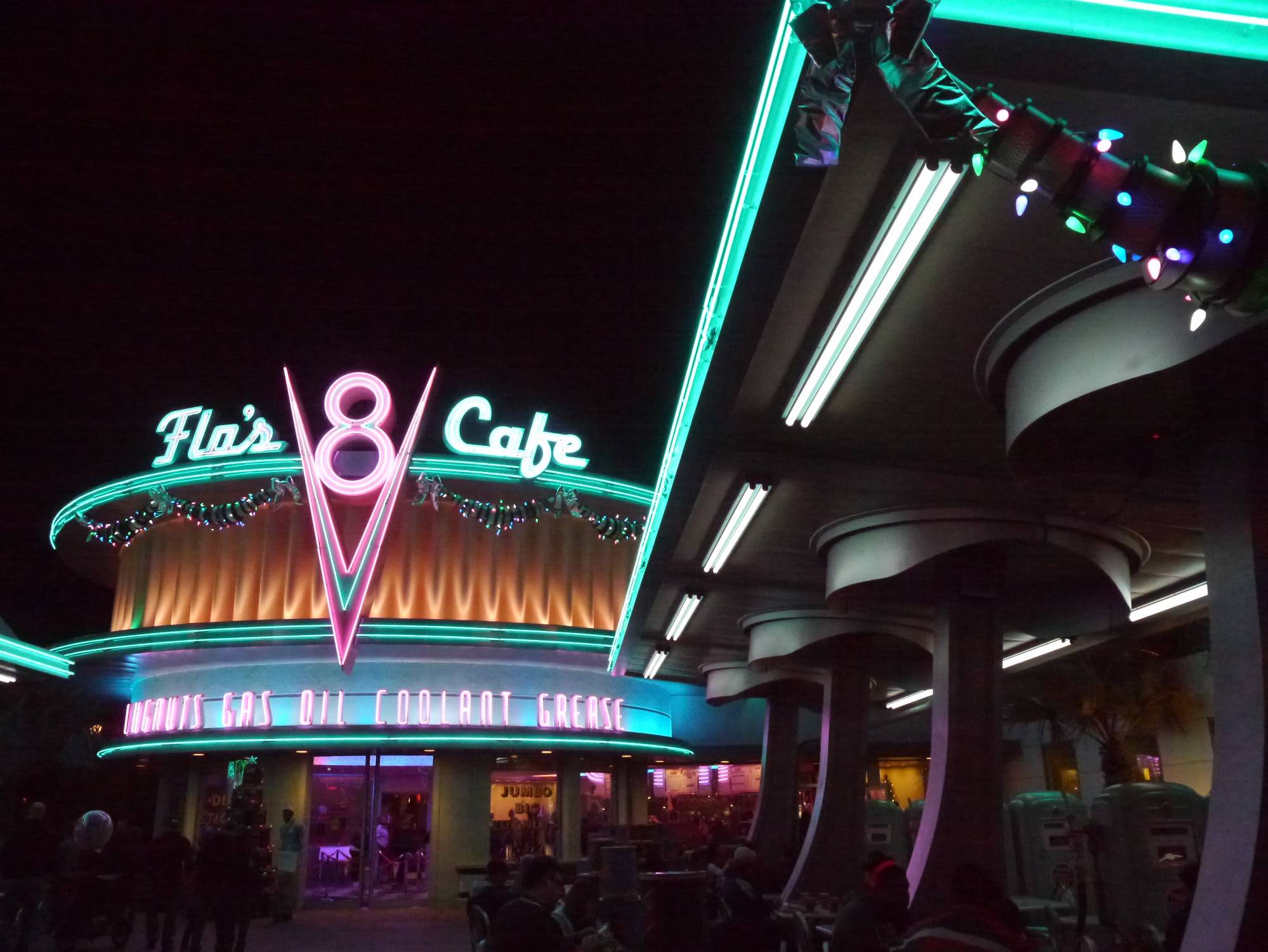 Flo's V8 cafe at night