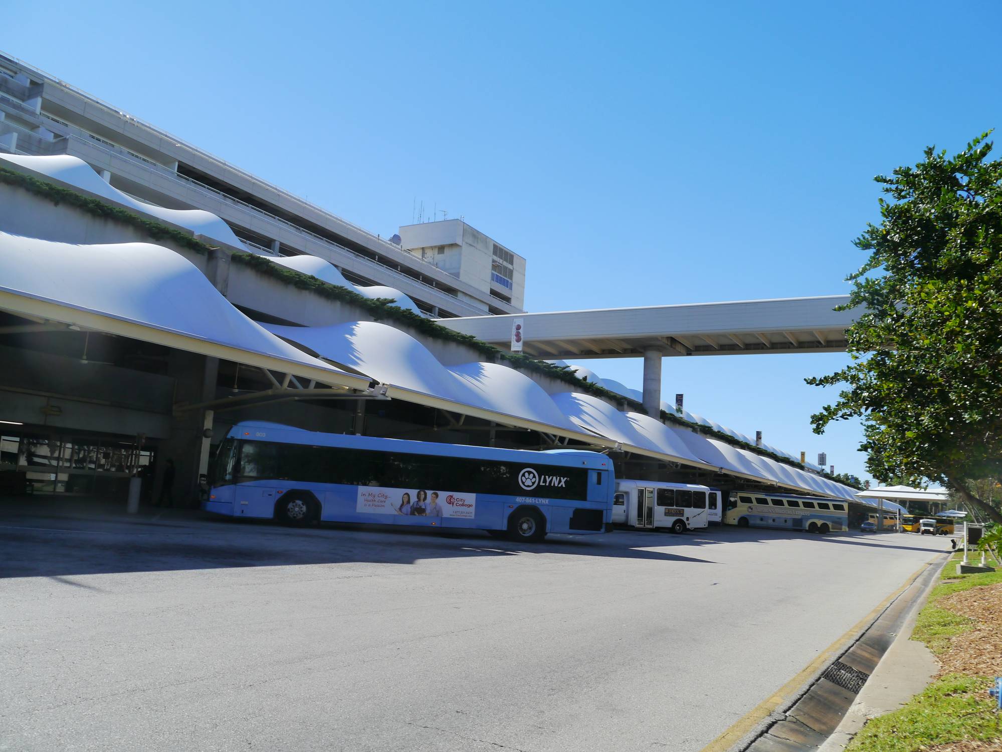 Orlando International Airport - bus stop